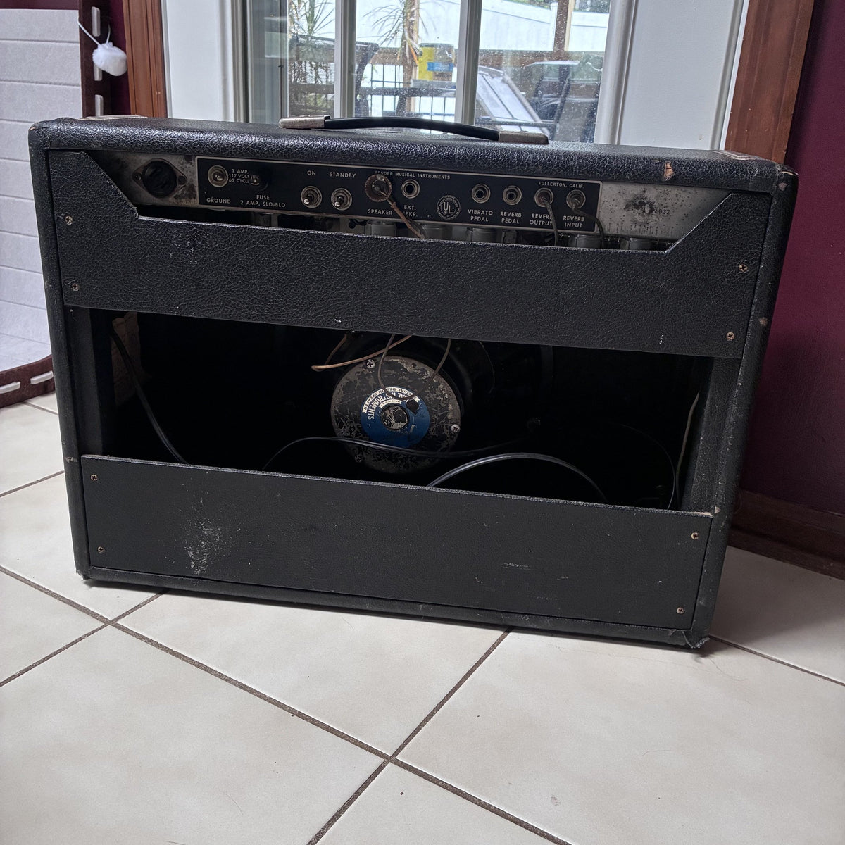 Vintage 1967 Fender Deluxe Reverb Guitar Amplifier