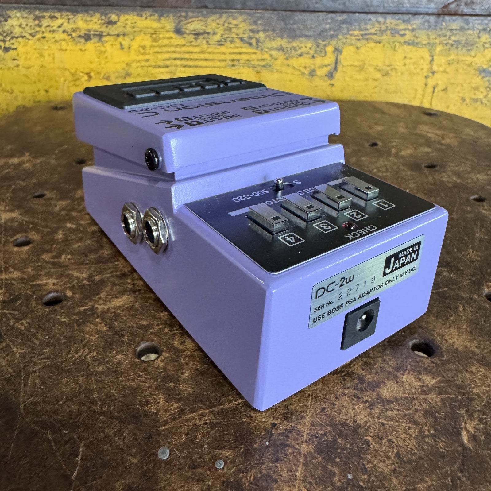 BOSS Waza Craft DC-2w Dimension C Chorus