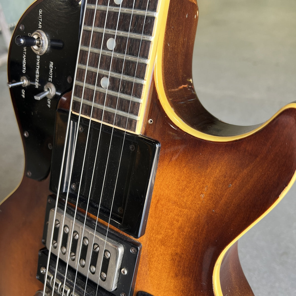 Roland GR-500 Guitar Synthesizer & Controller