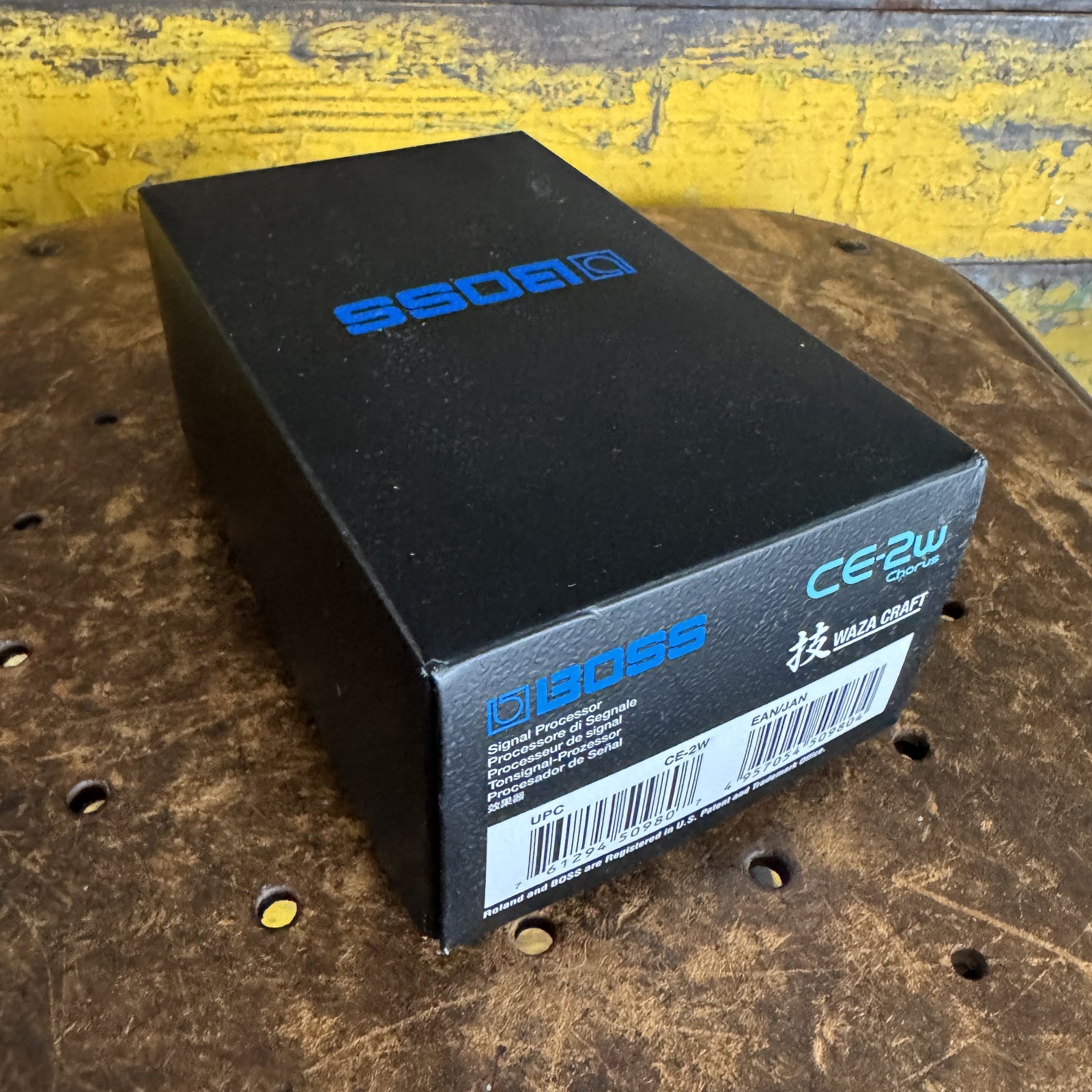 BOSS Waza Craft CE-2W Chorus