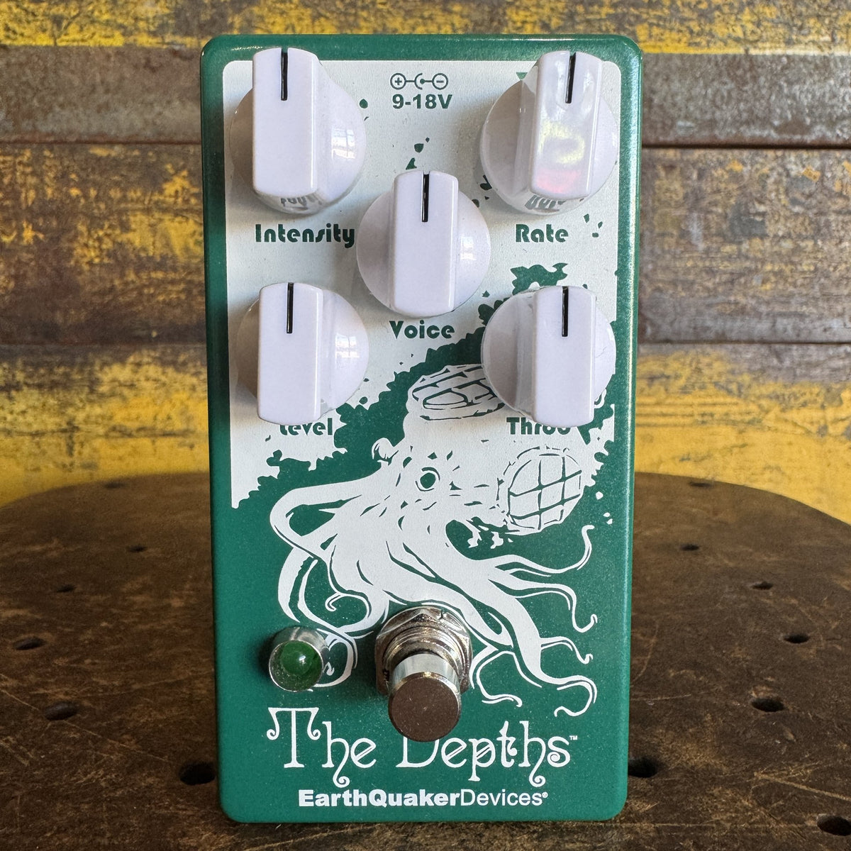 EarthQuaker Devices The Depths V2