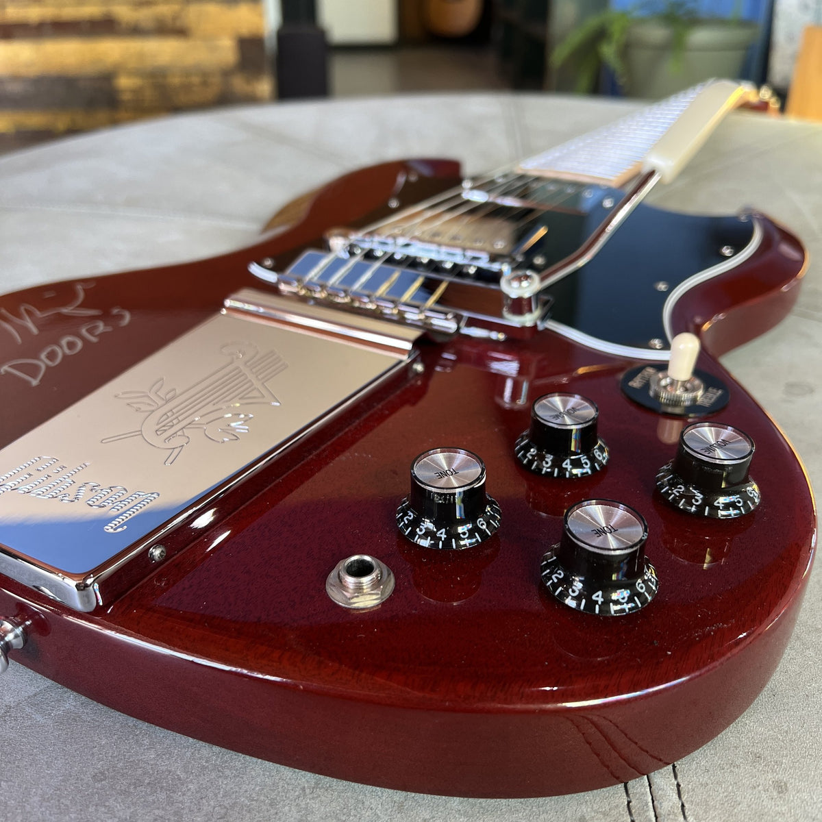 Robby Kreiger Owned Gibson 50th Anniversary SG Robby Krieger Signature (2012) – The Doors, Maestro Vibrola