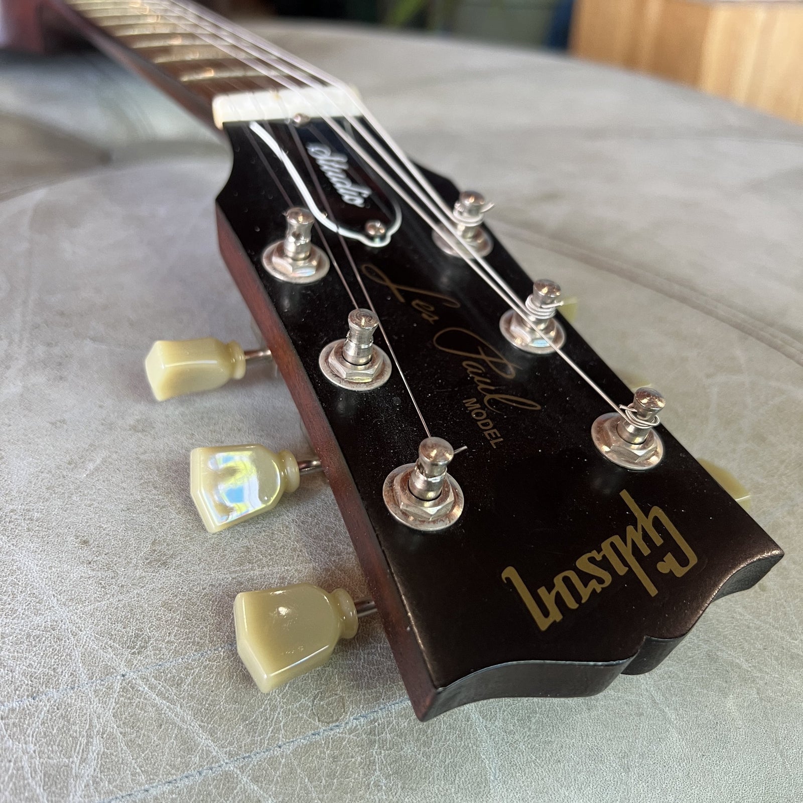 2006 Gibson Les Paul Studio Faded - Worn Brown (Includes Gibson Hardshell Case)