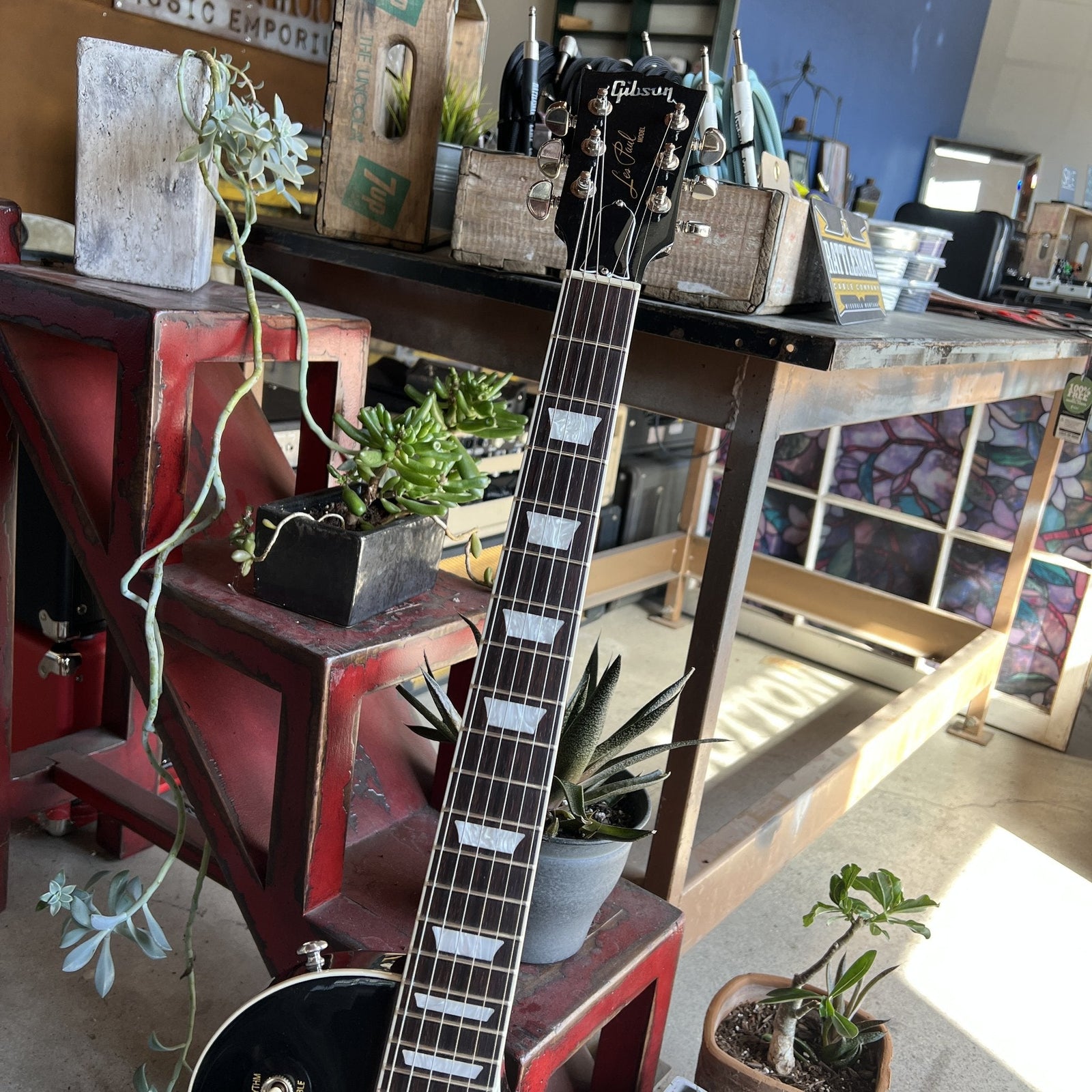2016 Gibson Les Paul Classic - Ebony