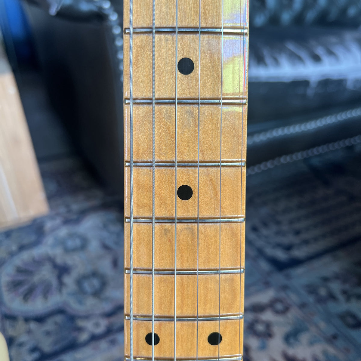 Fender American Vintage II 1957 Stratocaster – Ash Body, Vintage Blonde