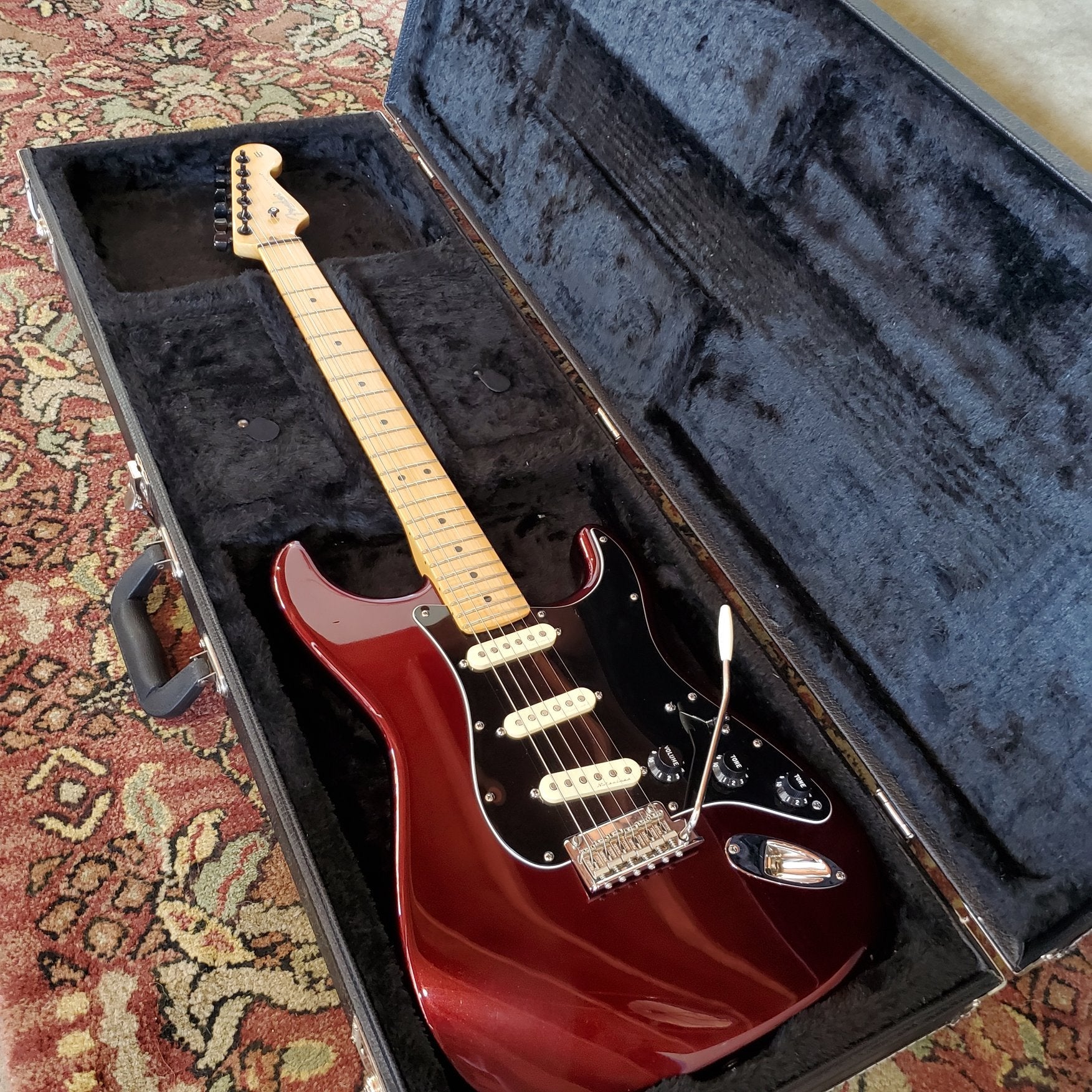 2014 Fender American Standard Stratocaster - Bordeaux Metallic