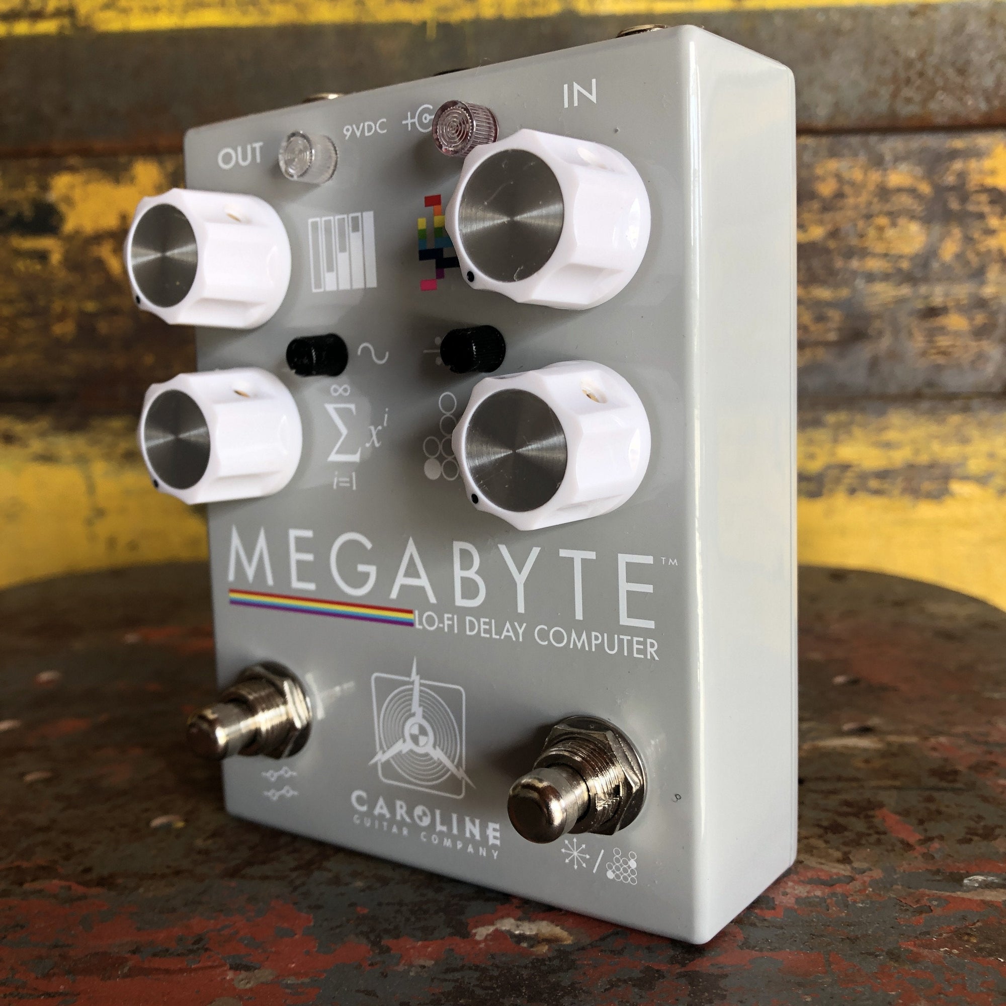 Caroline Guitar Company Megabyte Lo-Fi Delay Computer