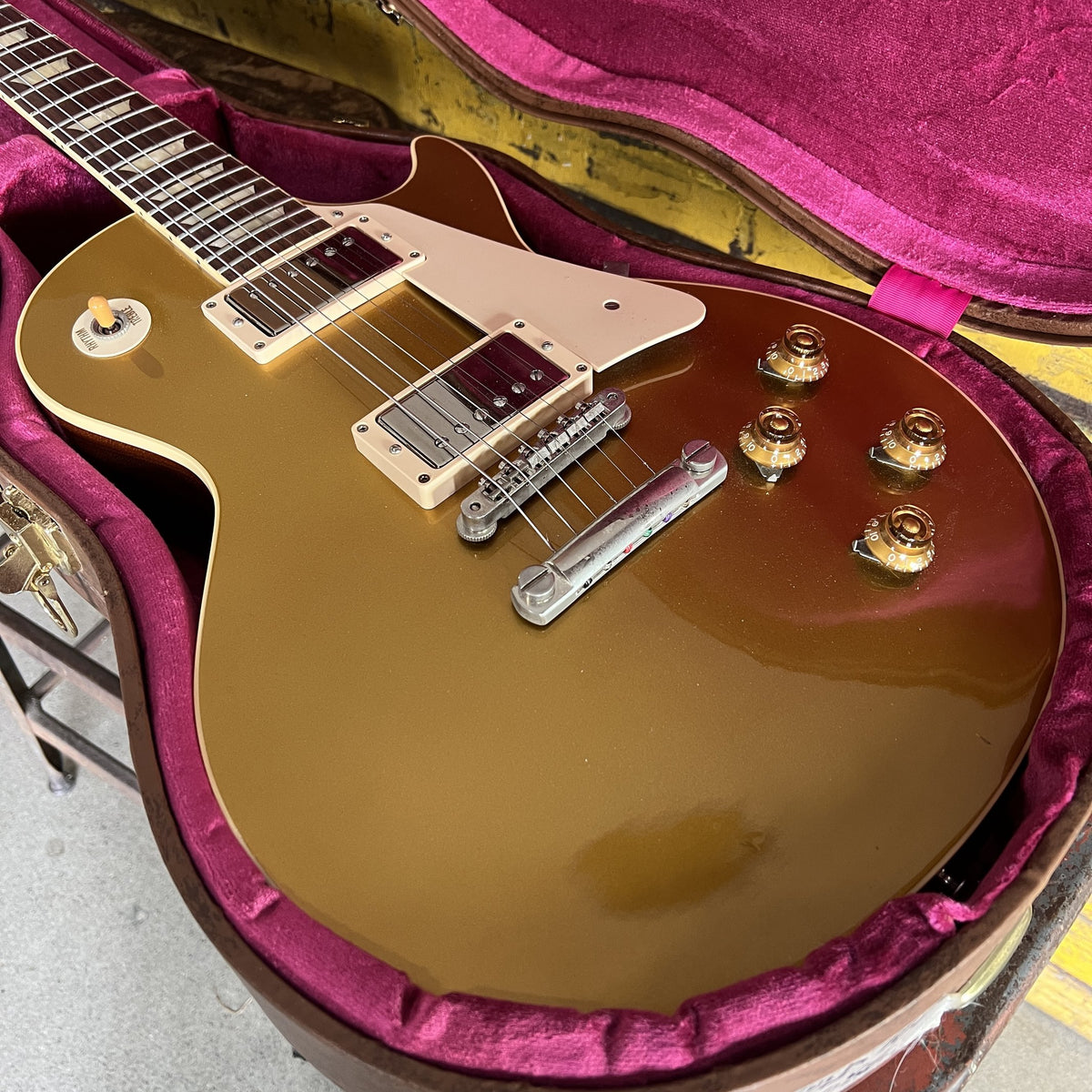 2006 Gibson Custom Shop '57 Les Paul Goldtop Reissue (R7) – Signed by Richie Sambora & Orianthi