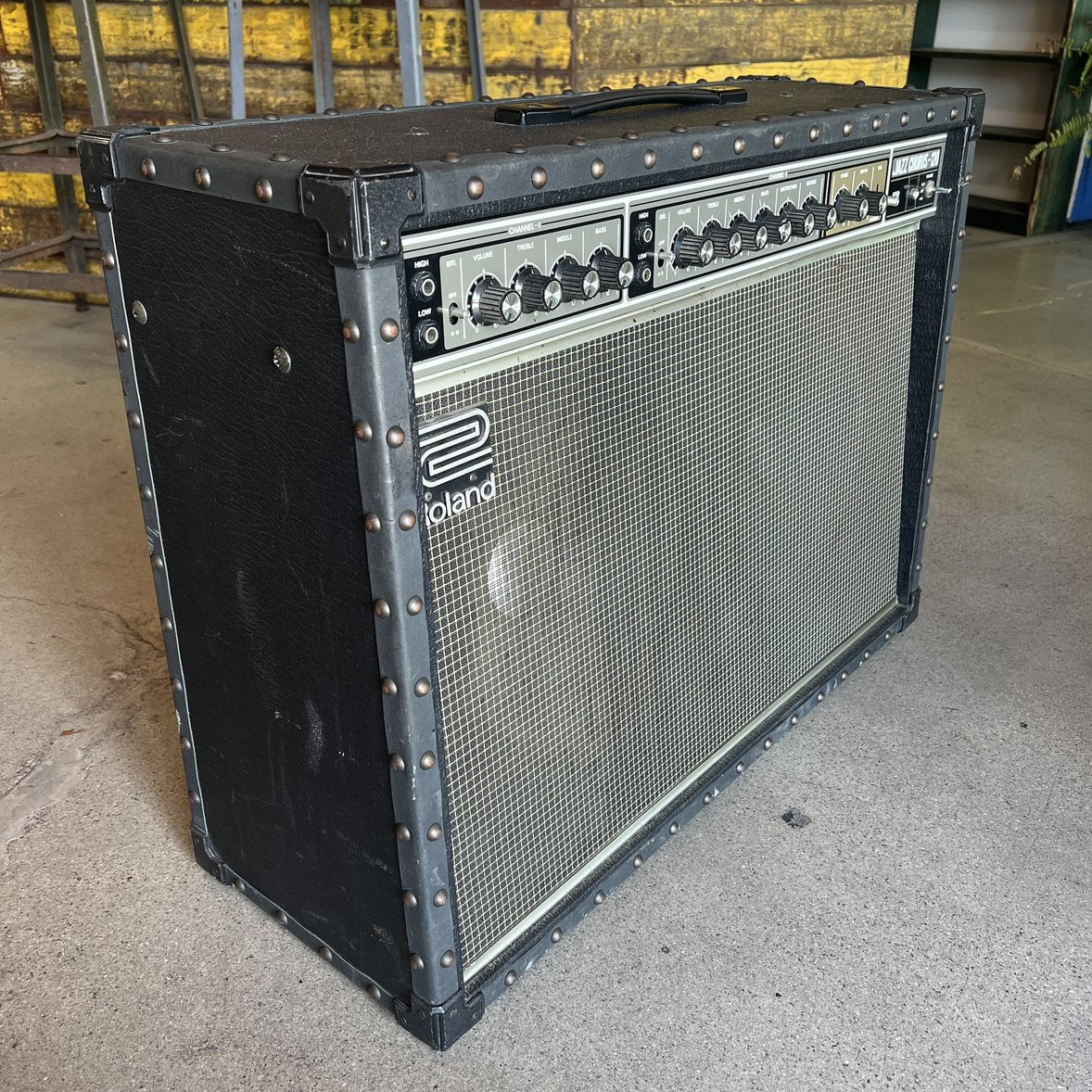 Roland JC-120 Jazz Chorus 2-Channel 120-Watt 2x12" Guitar Combo