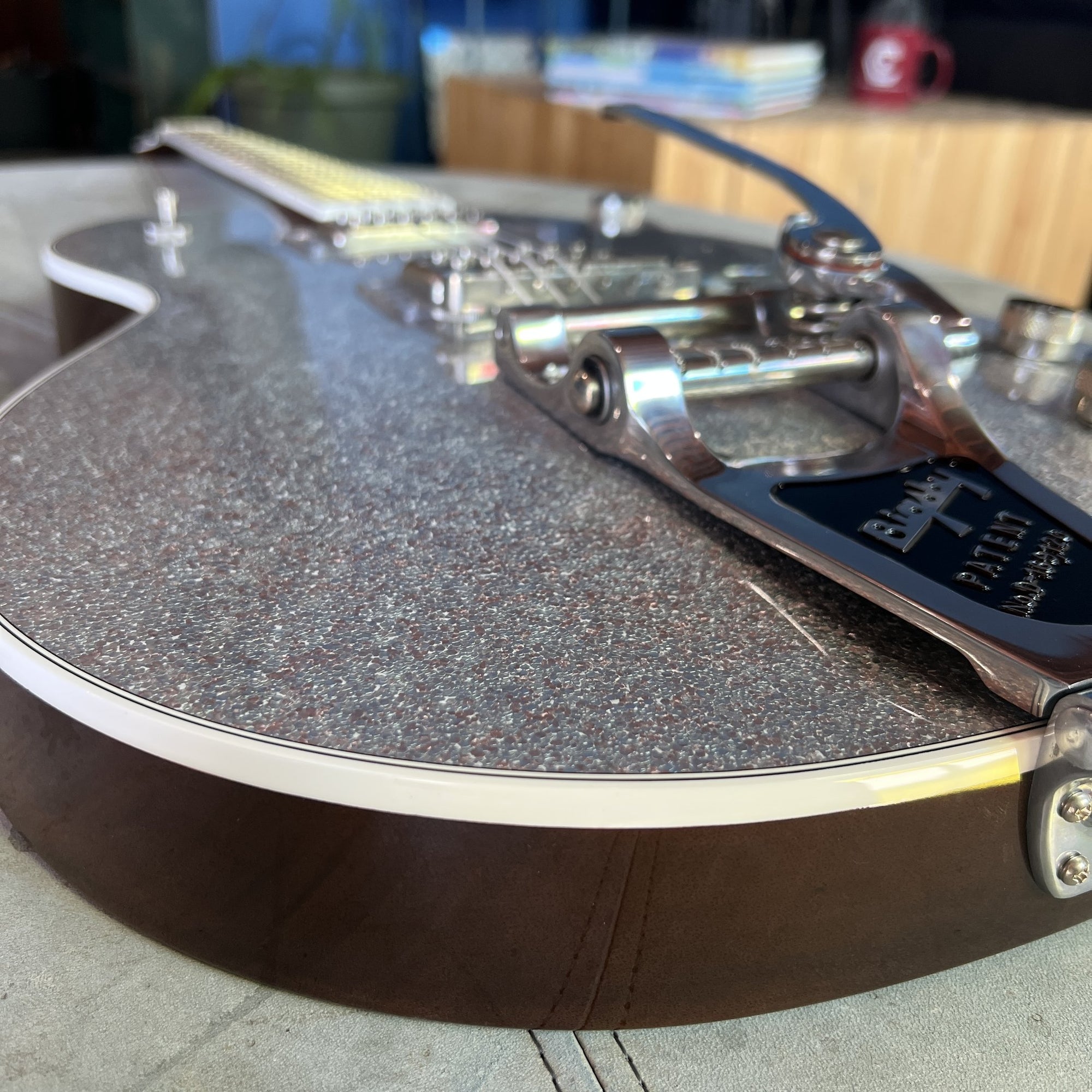 Gretsch G6129T Players Edition Sparkle Jet