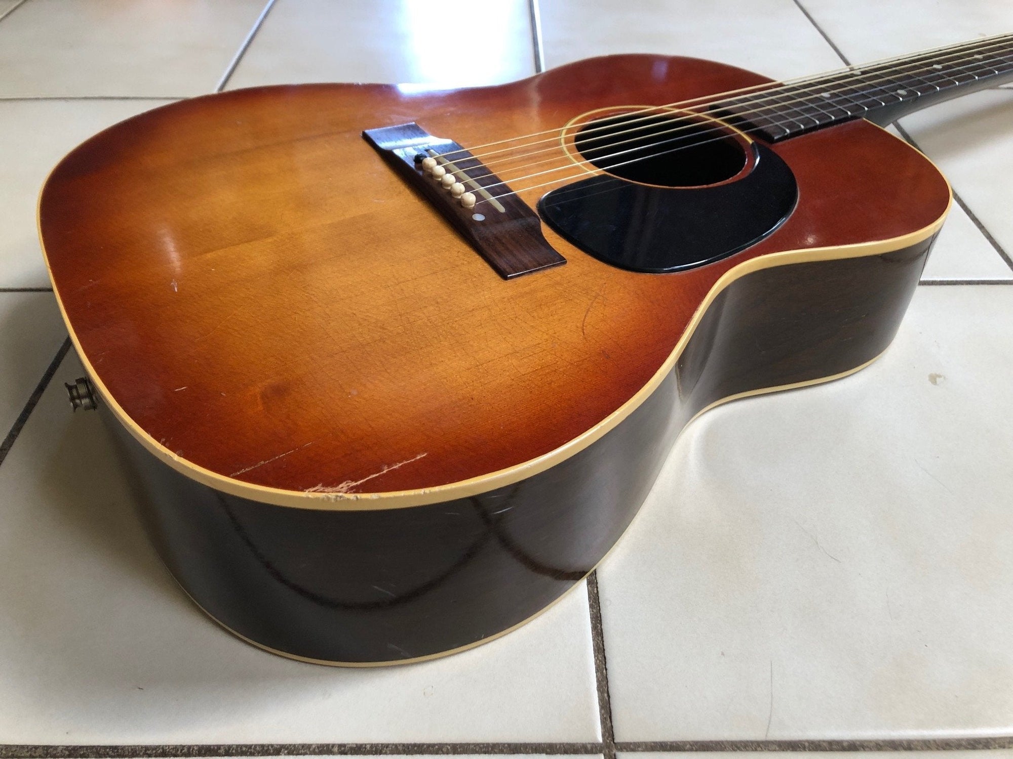 Vintage 1960 Gibson LG-2 Acoustic Guitar