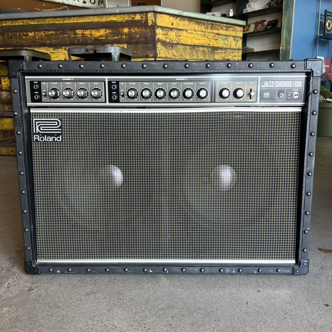 Roland JC-120 Jazz Chorus 2-Channel 120-Watt 2x12" Guitar Combo