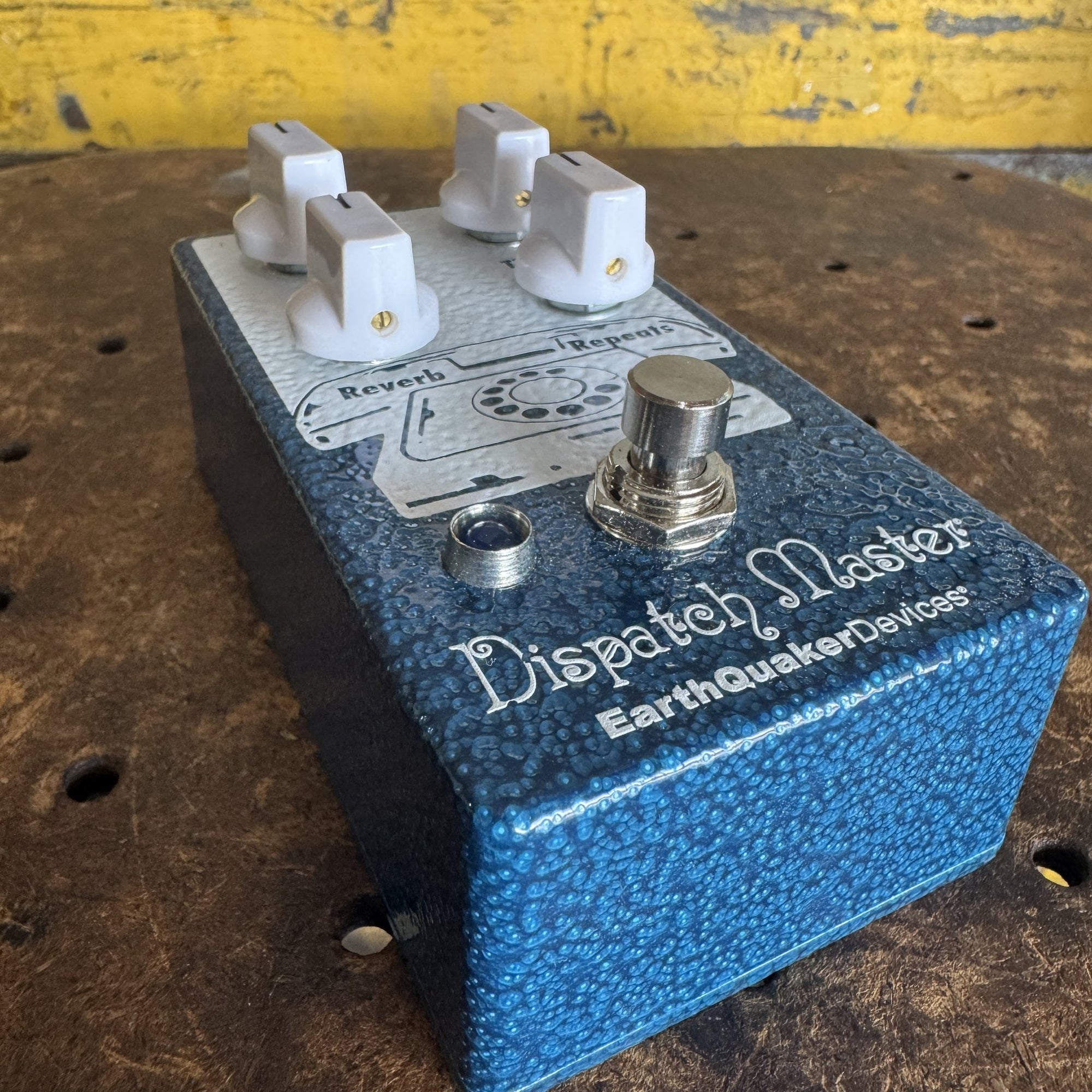 EarthQuaker Devices Dispatch Master - Cottonwood Special Hammertone Blue Colorway