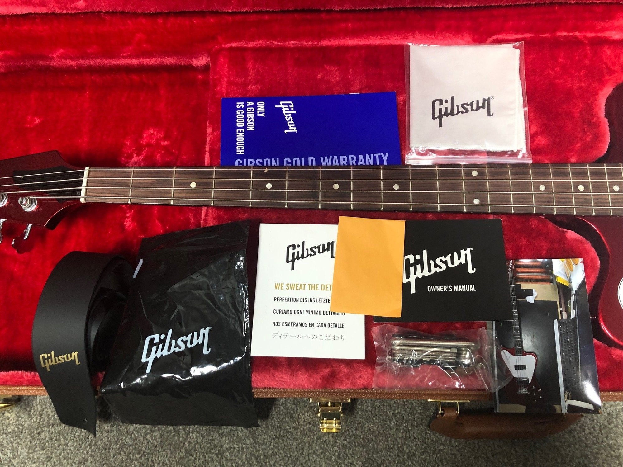 2020 Gibson Thunderbird Bass - Sparkling Burgundy Metallic