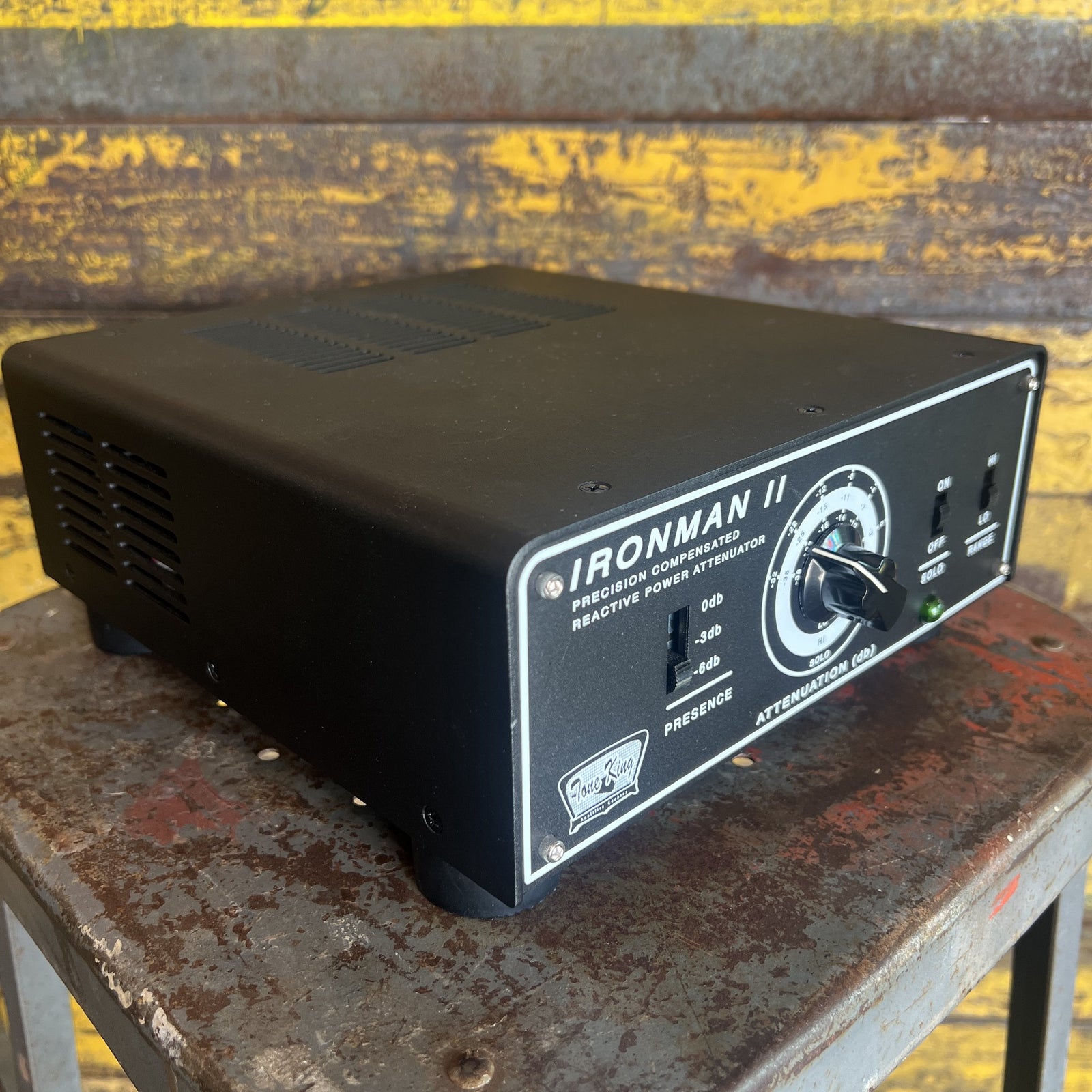 Tone King Ironman II 100-Watt Precision Reactive Power Attenuator - Black (Used)