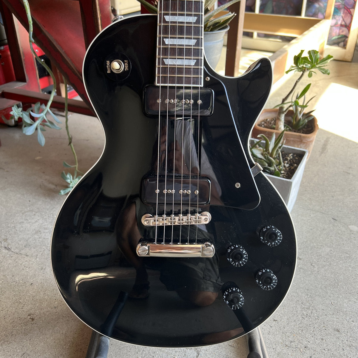 2016 Gibson Les Paul Classic - Ebony
