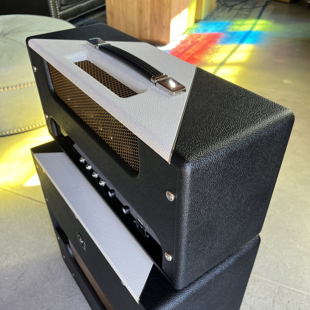 Divided by 13 JRT 9/15 Head - Black Bronco Tolex / Cream V