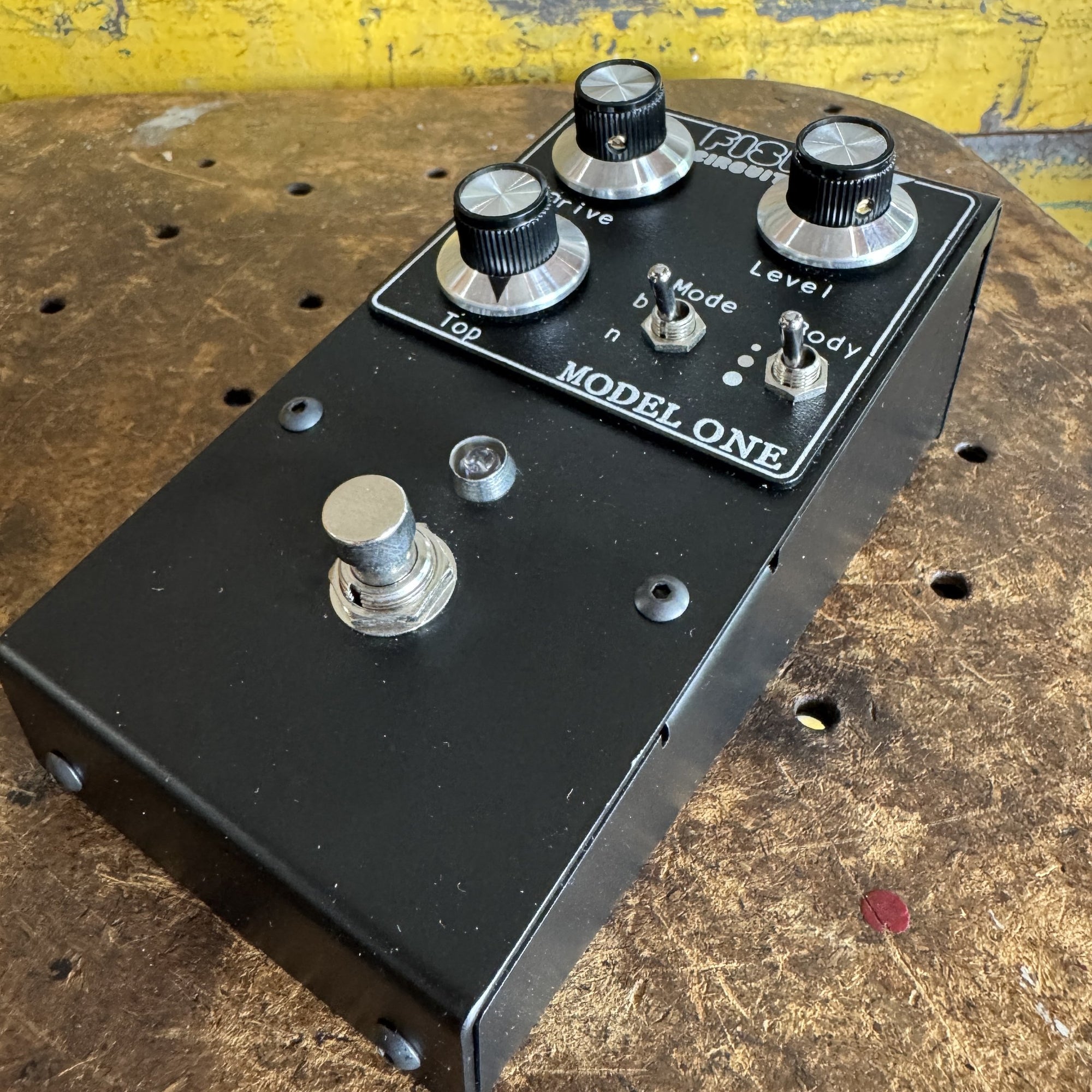 Fish Circuits Model One - Black