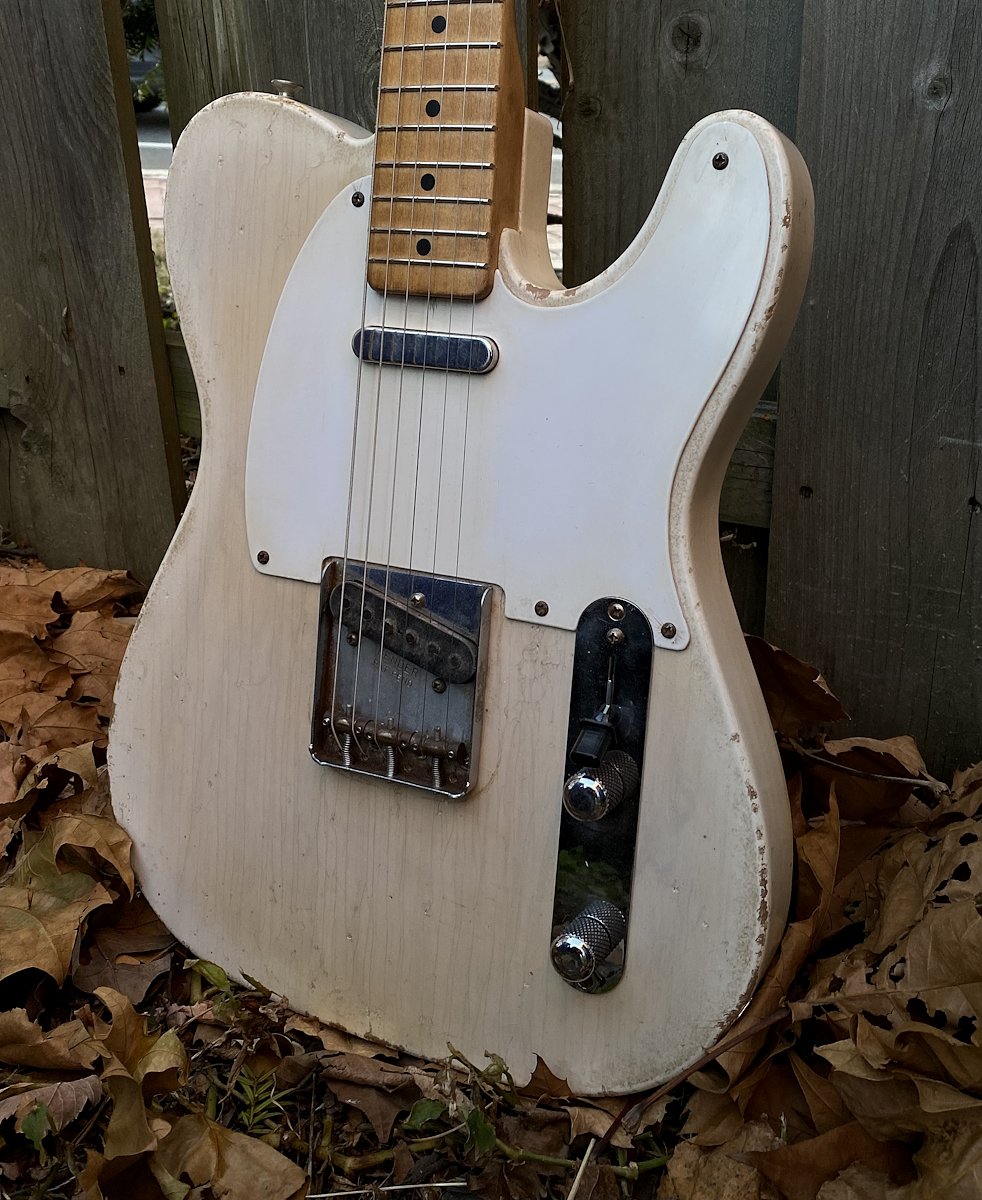 Revelator Guitars - RetroSonic T-Style - White Guard - #63631