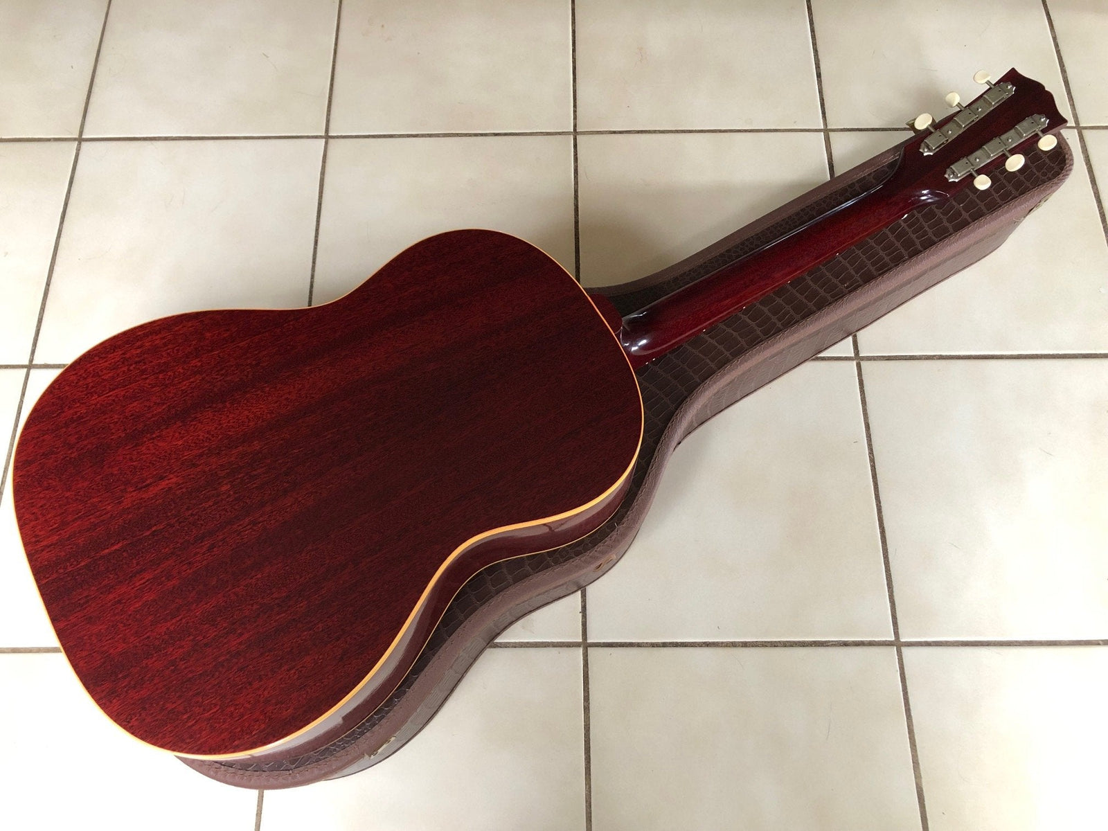 Vintage 1965 Gibson B-25 Acoustic Guitar and Case - Near Mint