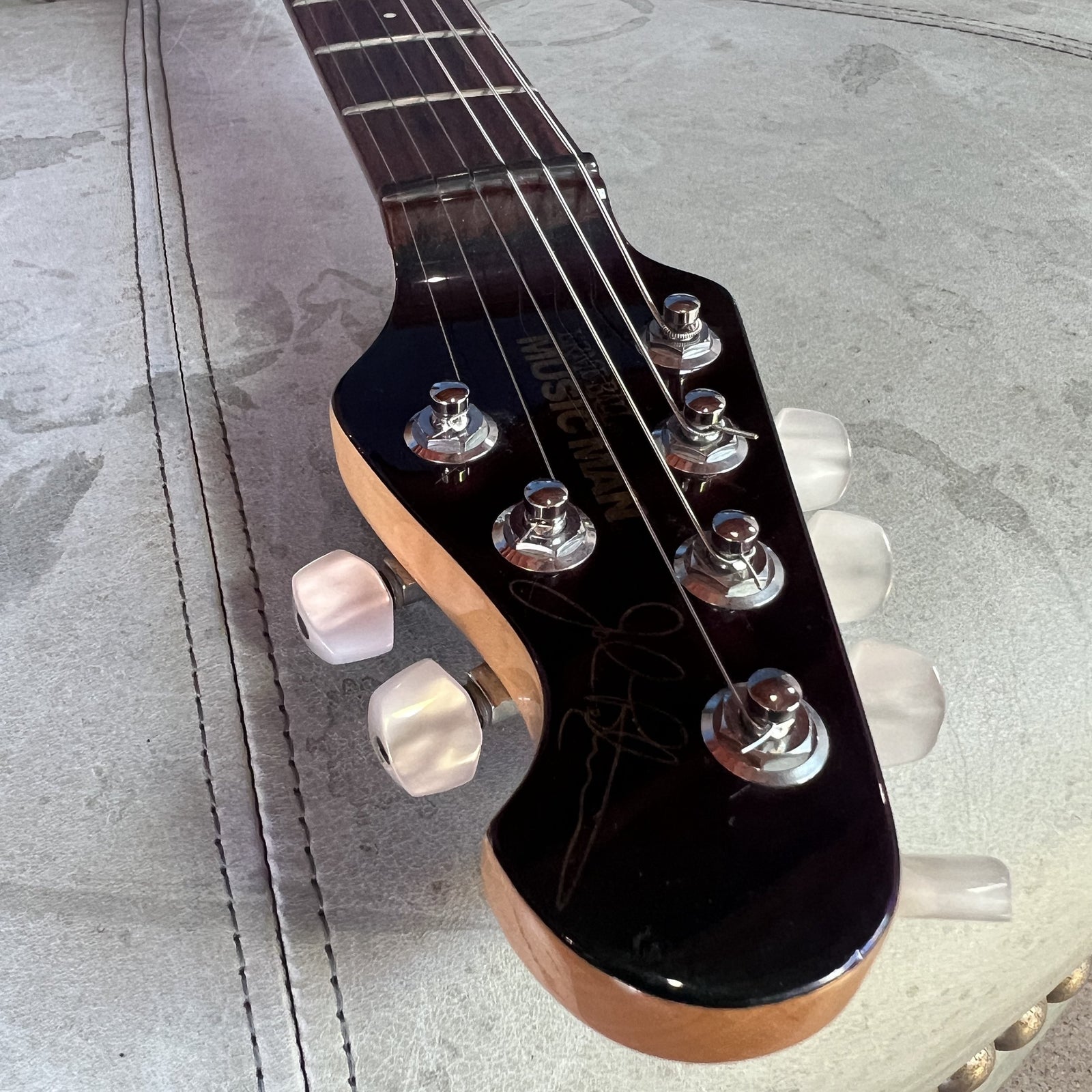 2001 Ernie Ball Music Man John Petrucci JP6 (First-Year Production) – Mystic Dream