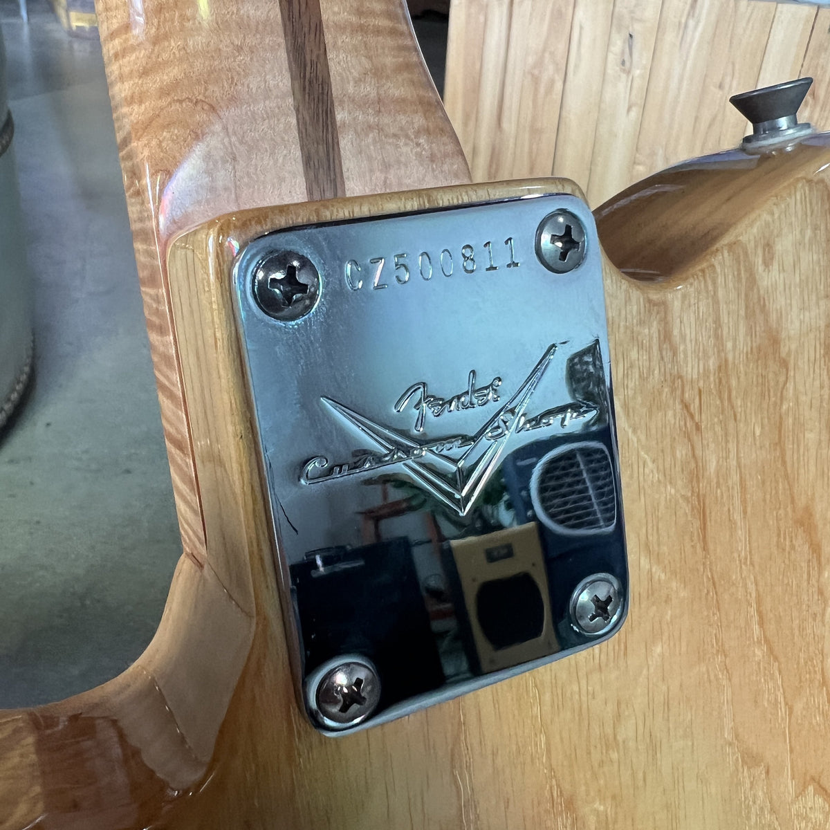 2006 Fender Custom Shop American Custom Telecaster – Natural with Figured Flame Maple Neck (7lbs 3.3oz)