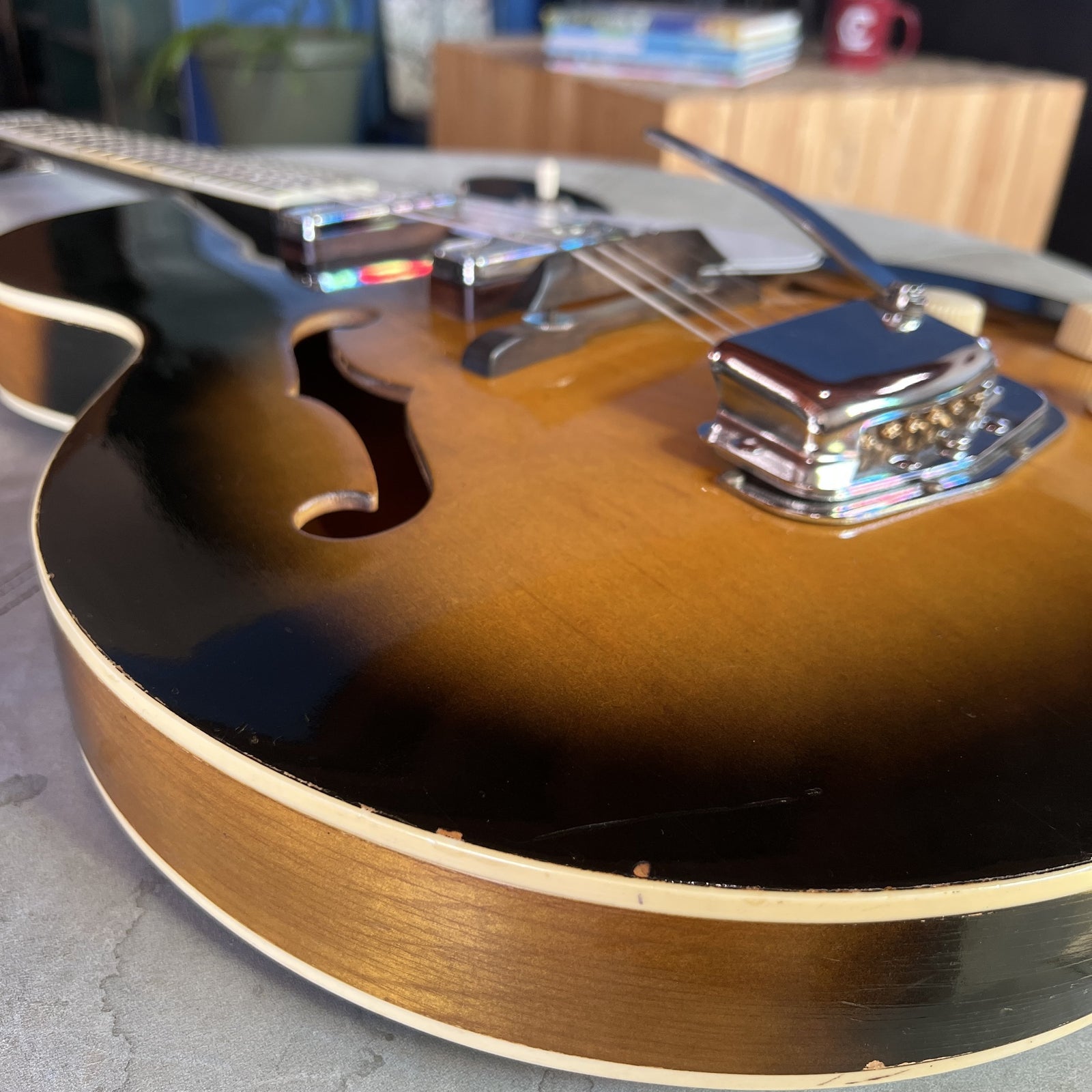 Vintage 1966/67 Silvertone 1439 Hollowbody Guitar