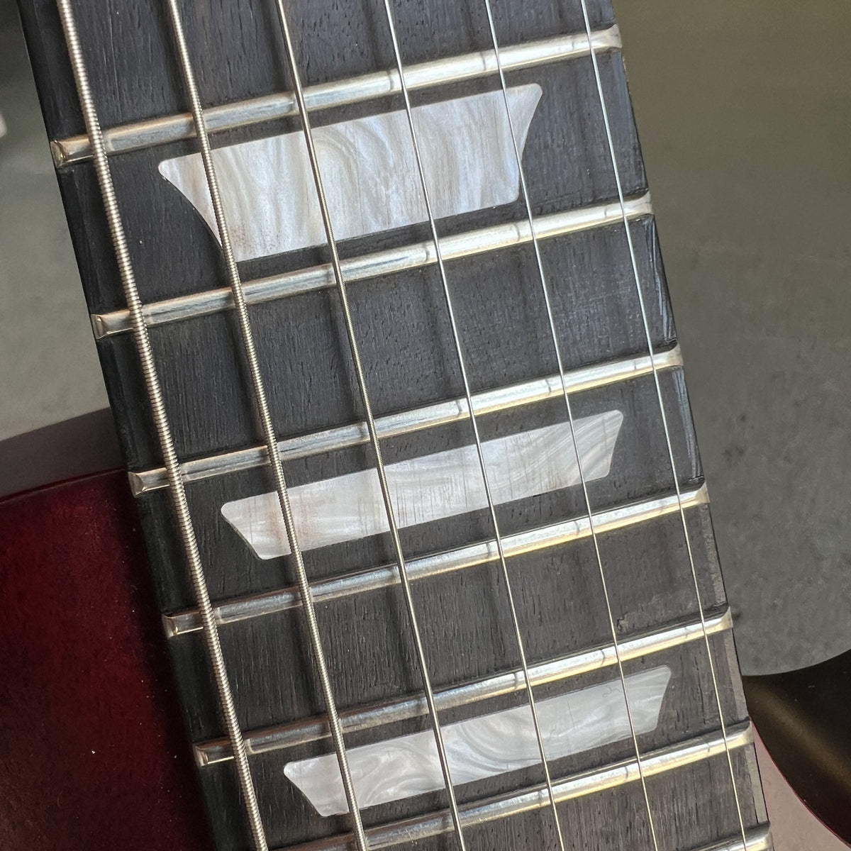 2023 Gibson Les Paul Modern Studio - Wine Red Satin