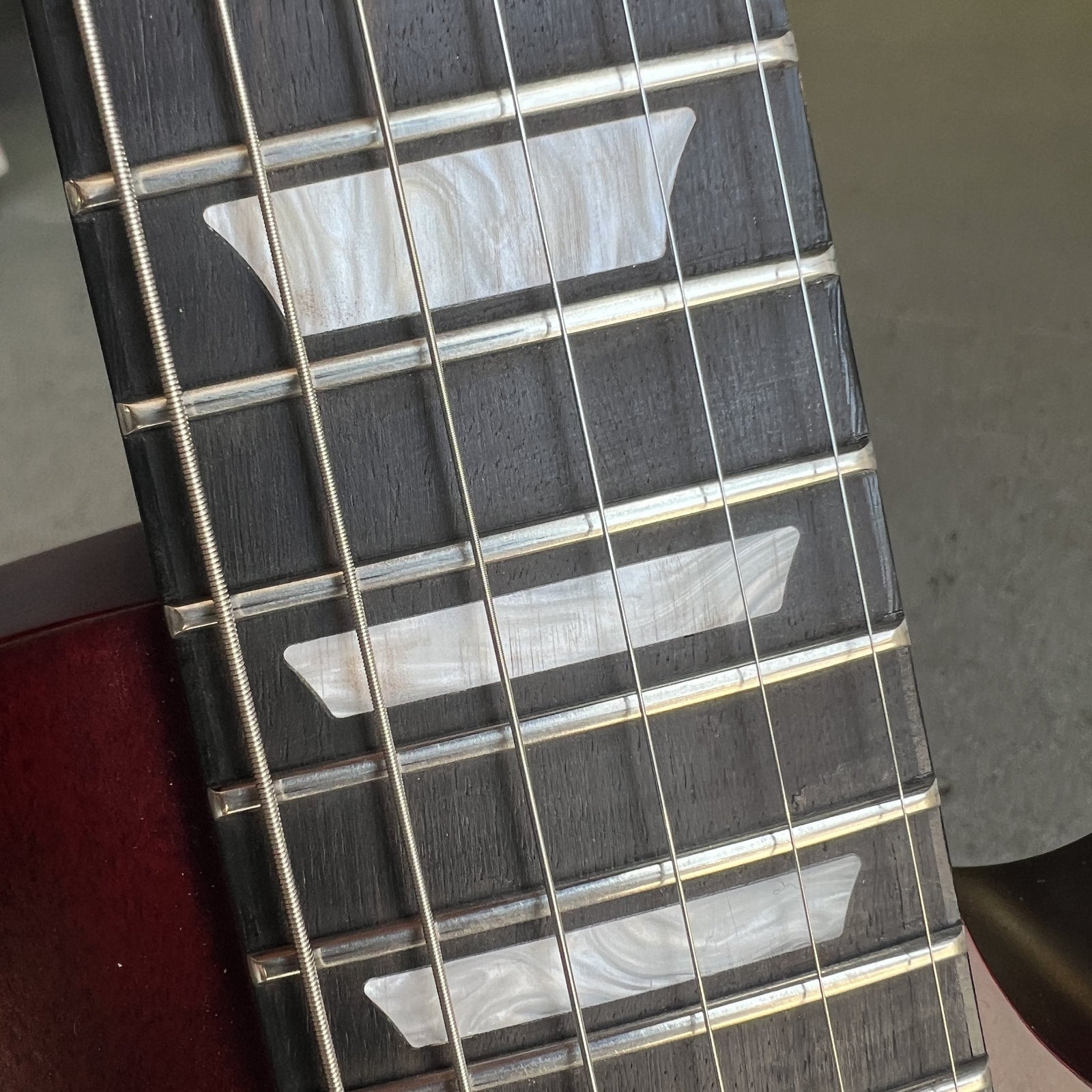 2023 Gibson Les Paul Modern Studio - Wine Red Satin