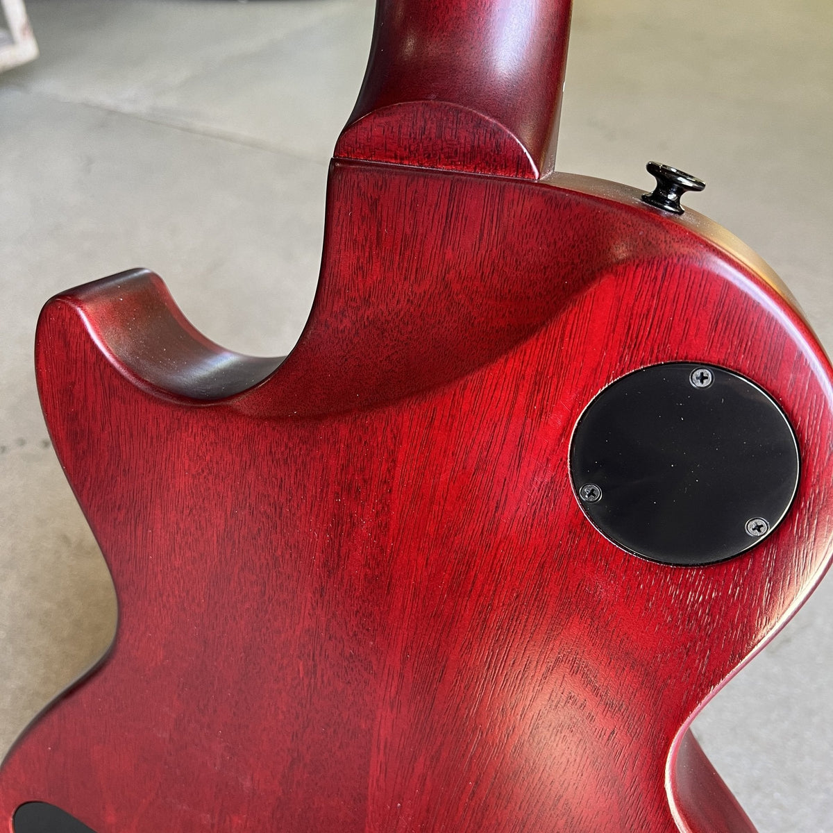 2023 Gibson Les Paul Modern Studio - Wine Red Satin