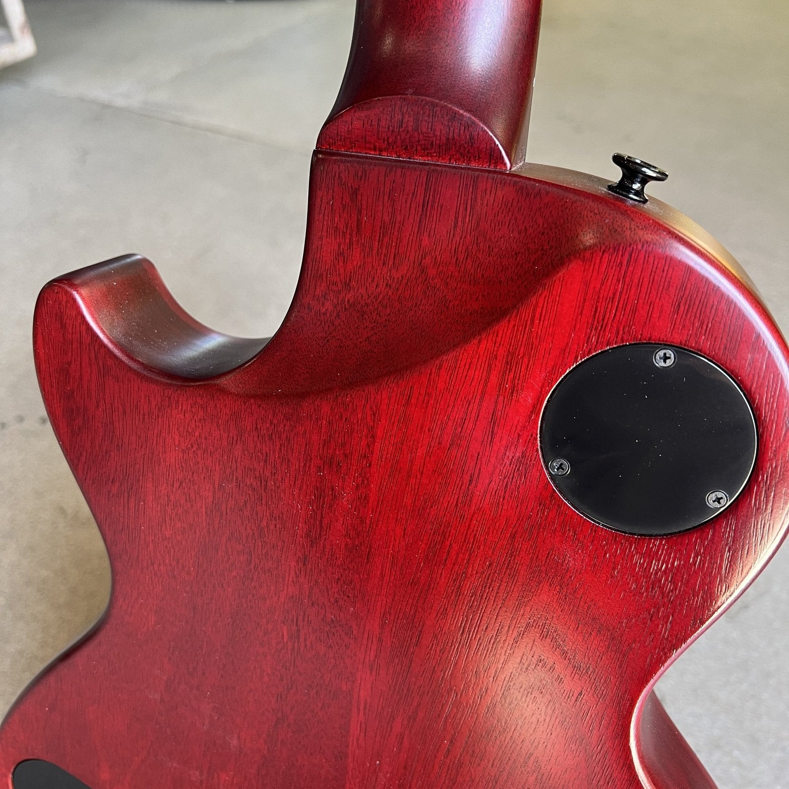 2023 Gibson Les Paul Modern Studio - Wine Red Satin