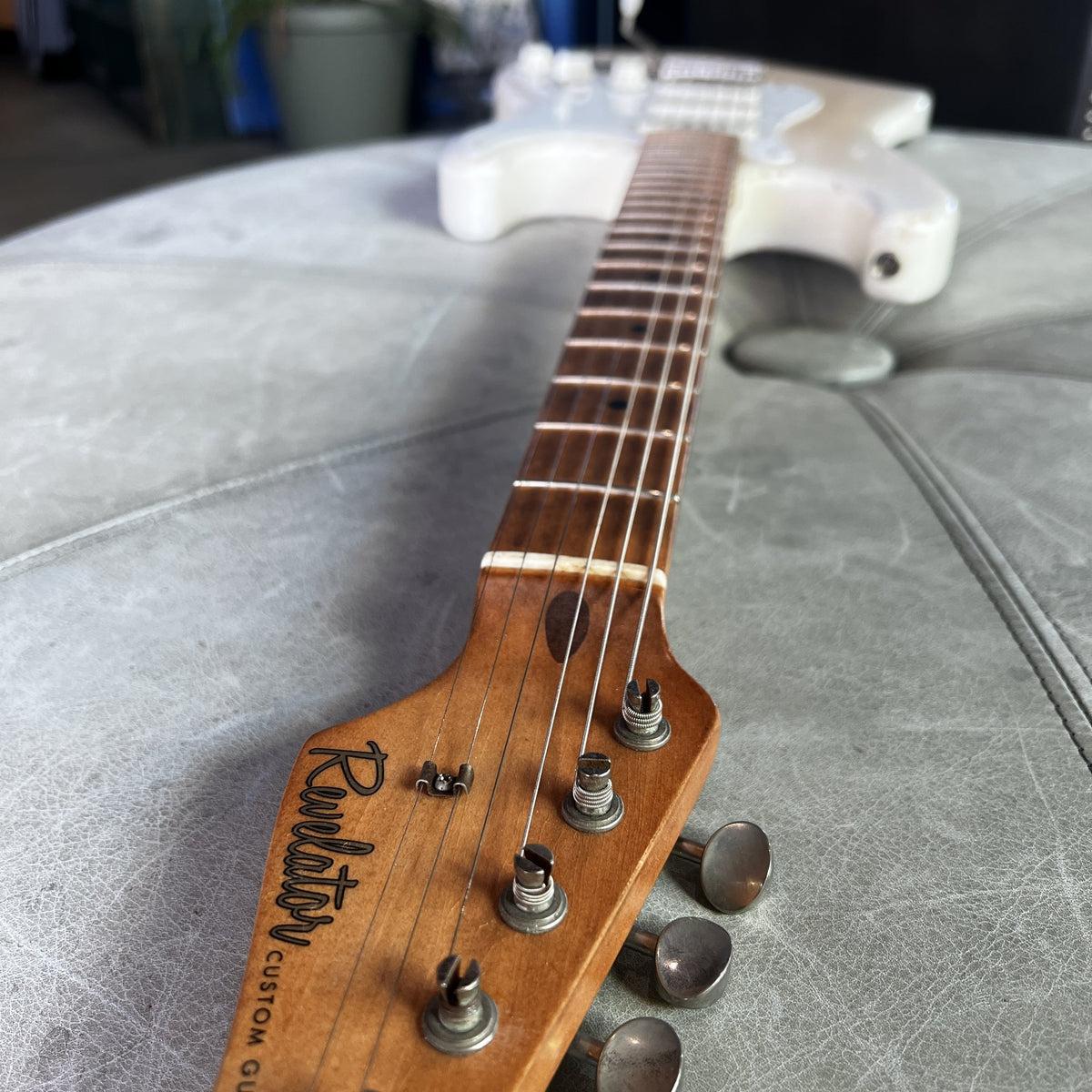 Revelator SuperKing White Blonde