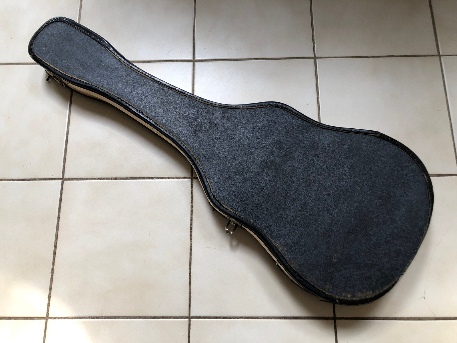 Vintage 1950’s Kay Sizzler guitar and case