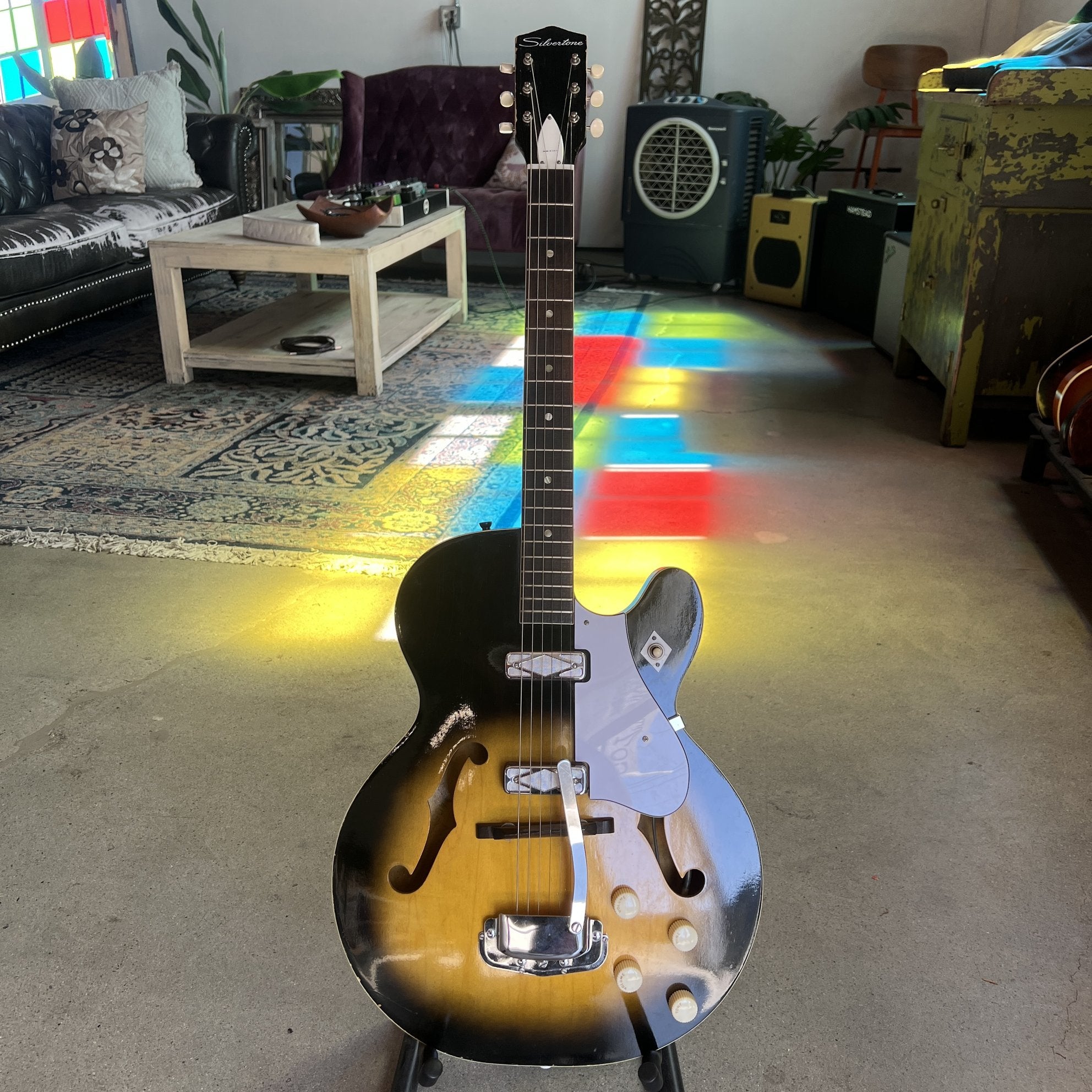 Vintage 1966/67 Silvertone 1439 Hollowbody Guitar