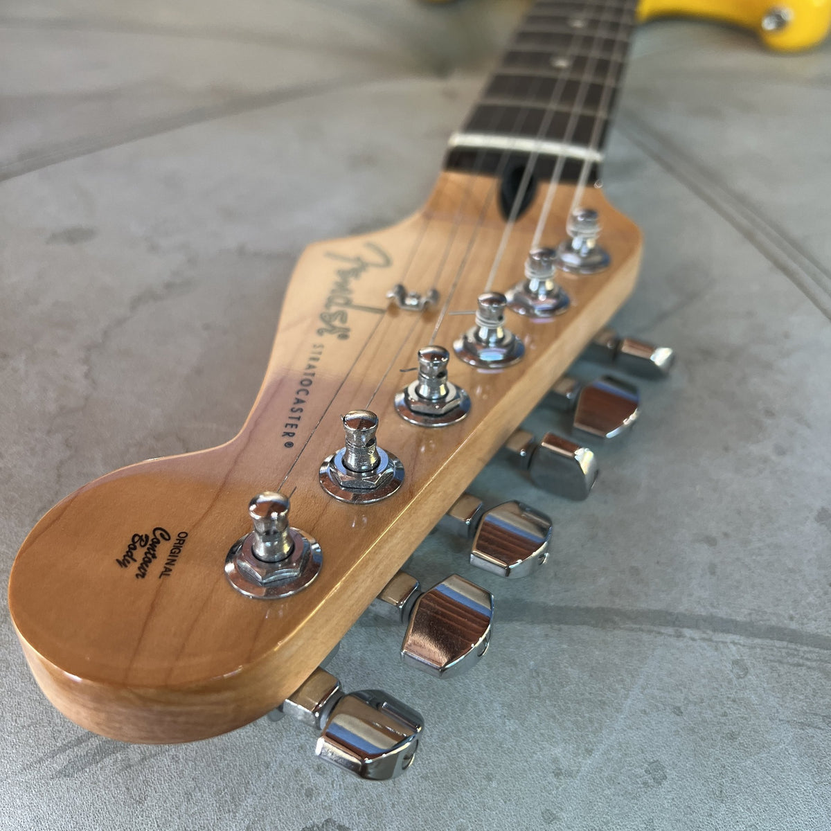 Fender Limited Edition Player Stratocaster HSS, Ebony Fingerboard, Ferrari Yellow - 2022