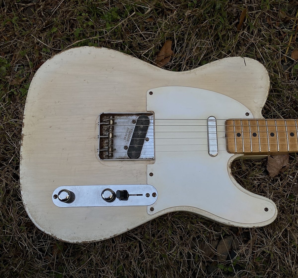 Revelator Guitars - RetroSonic T-Style - White Guard - #63631