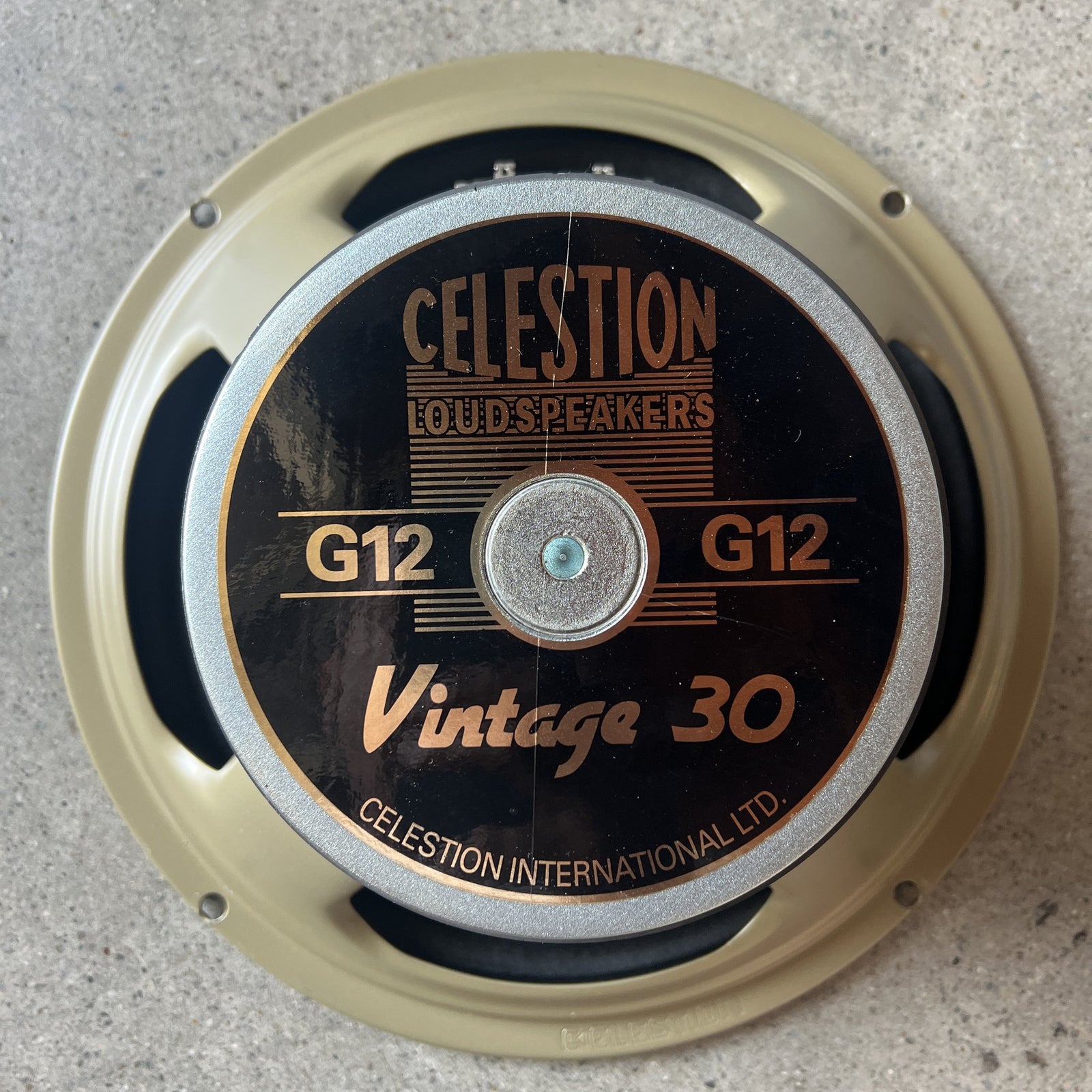 Celestion Vintage 30 (G12) 12" Guitar Speaker – 16 Ohm (Model T3904A) – Excellent Condition