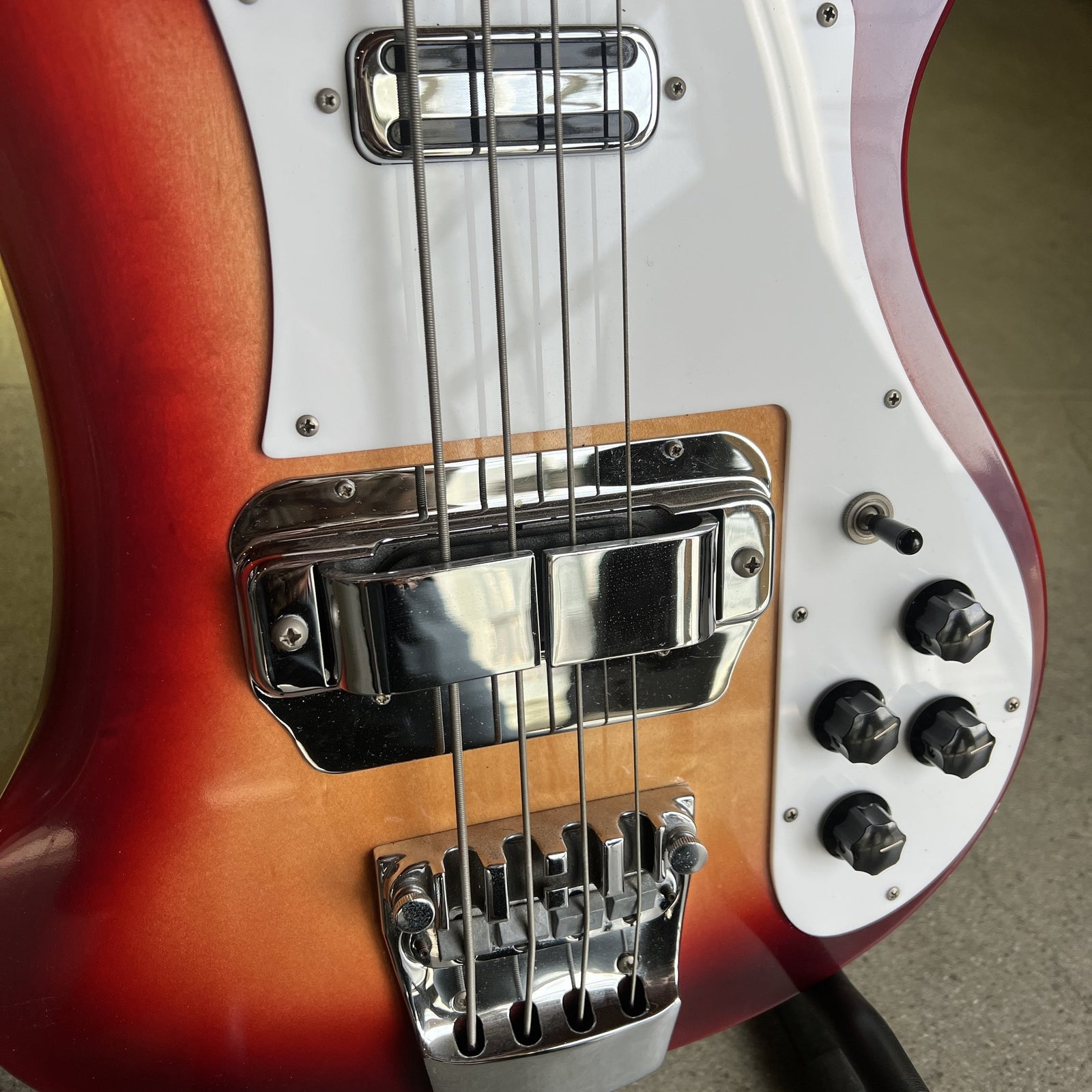 1999 Rickenbacker 4001v63 Fireglo