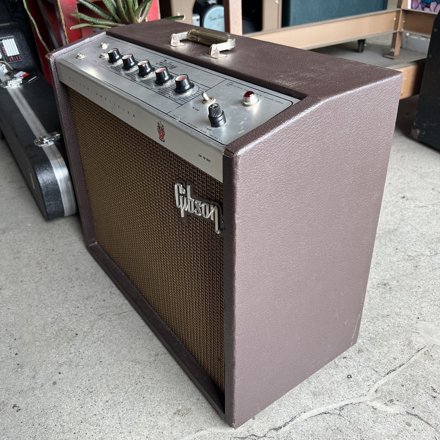 1962 GA-19RVT Falcon 15-Watt 1x12" Guitar Combo