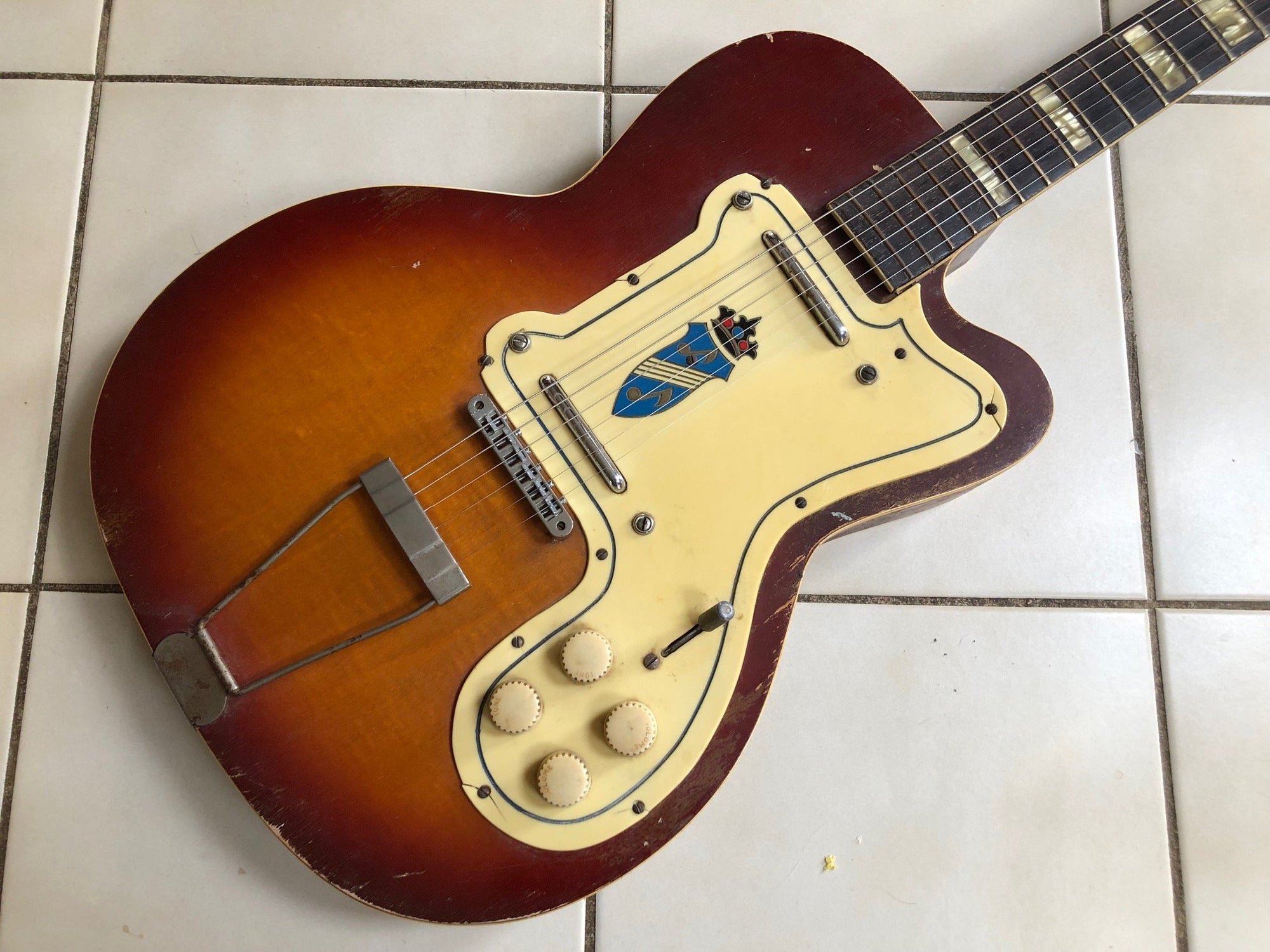 Vintage Silvertone Jimmy Reed Thin Twin Electric Guitar