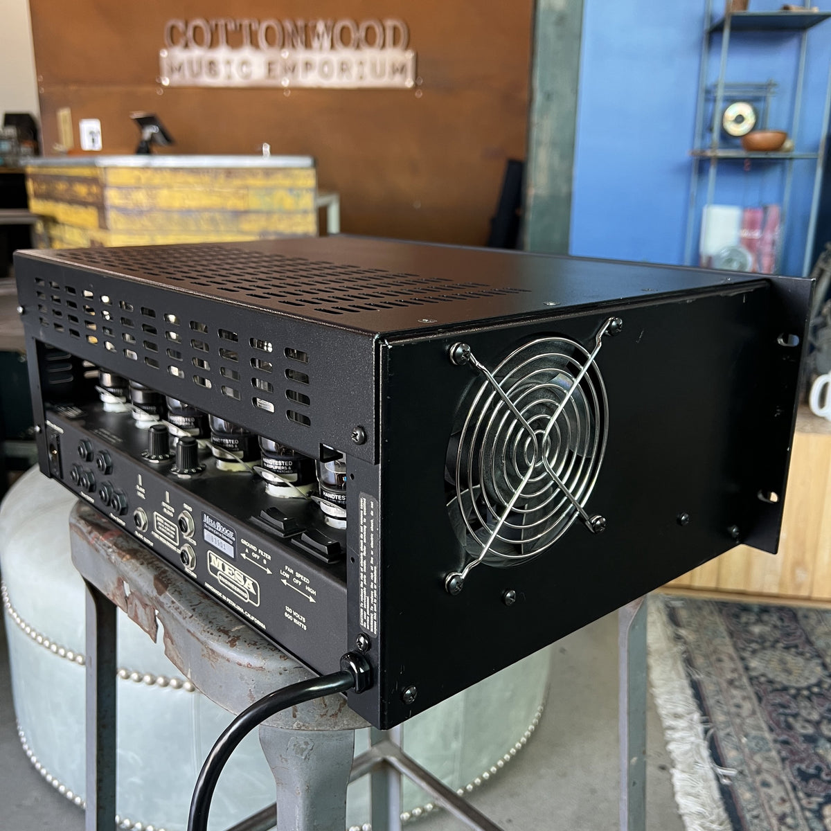 Mesa/Boogie Bass 400+ Rackmount Tube Bass Amplifier (Excellent Condition)
