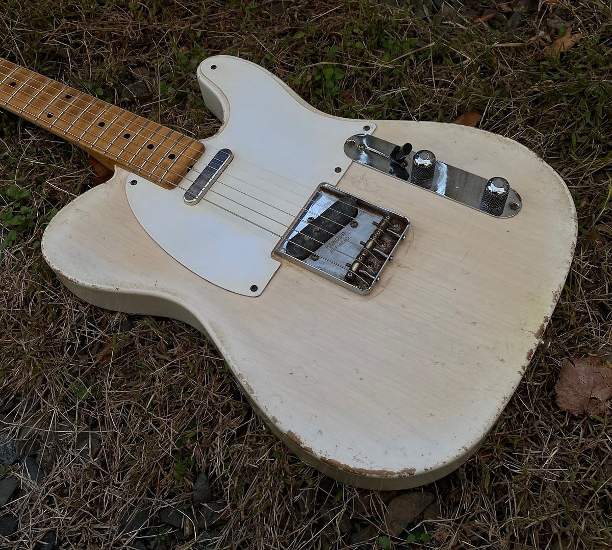 Revelator Guitars - RetroSonic T-Style - White Guard - #63631