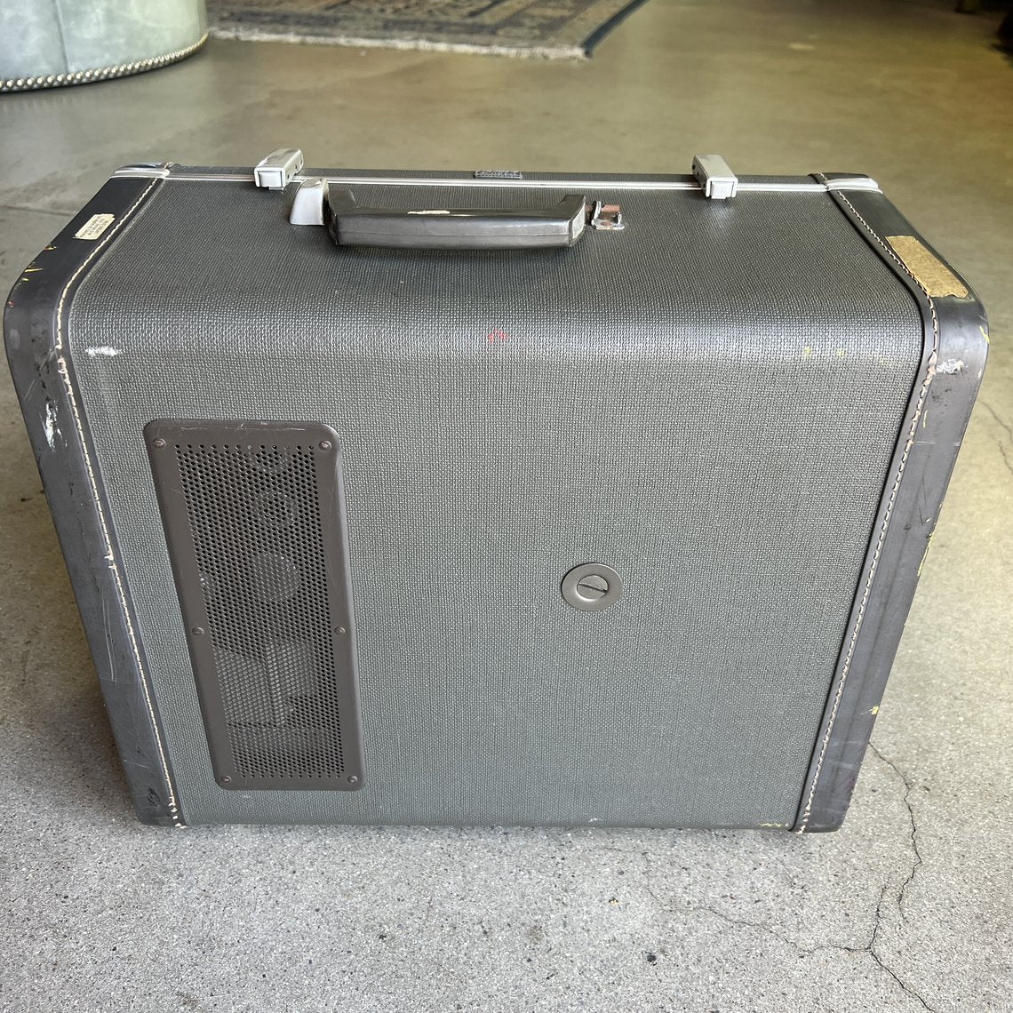 Ampex Stereo 2010 Vintage Suitcase Style Tube Amplifier