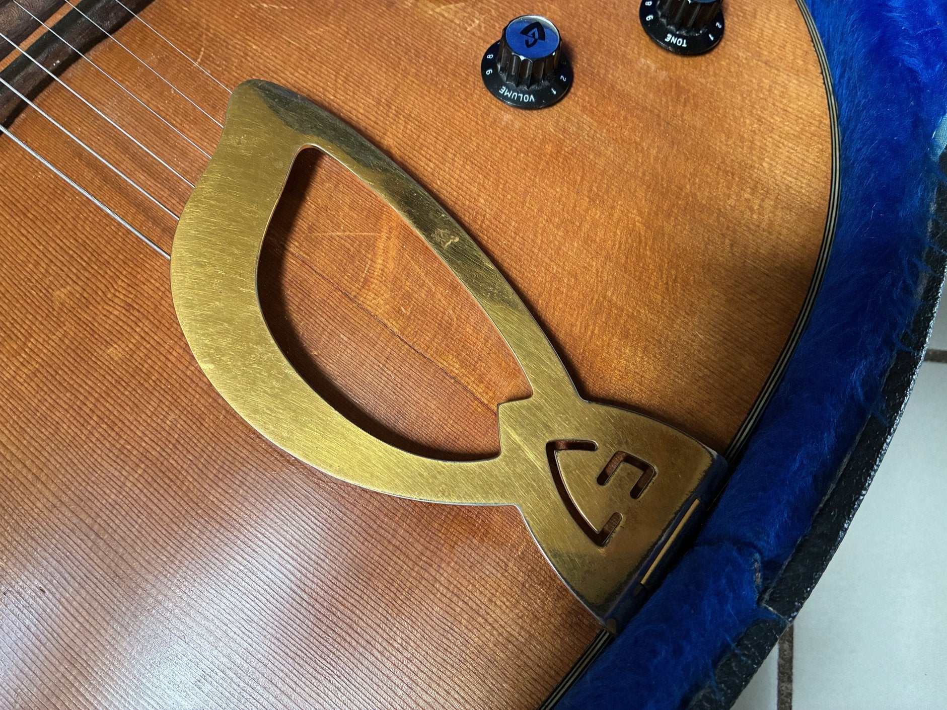 Vintage 1962 Guild A-500 Archtop Acoustic Guitar X-500