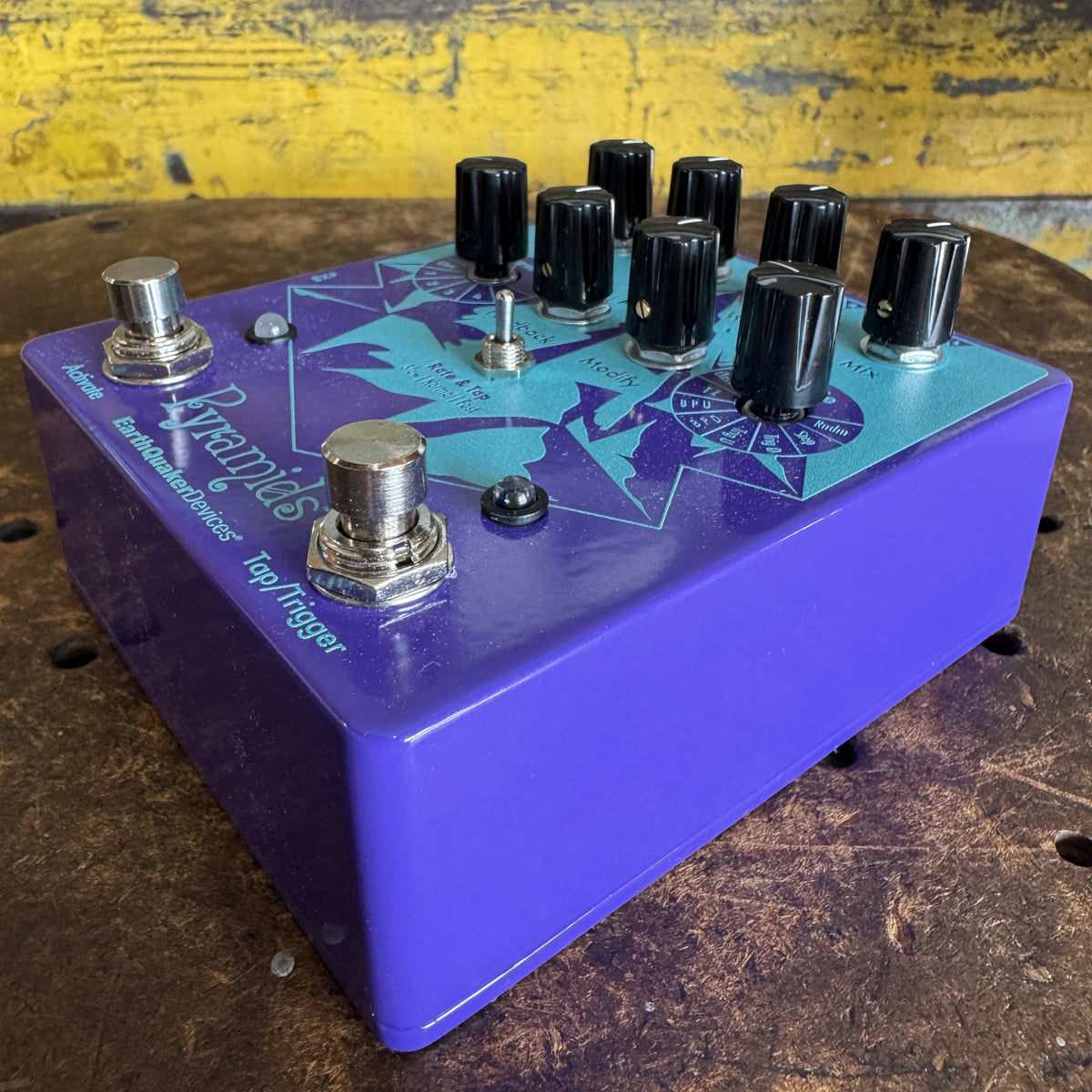 EarthQuaker Devices Pyramids