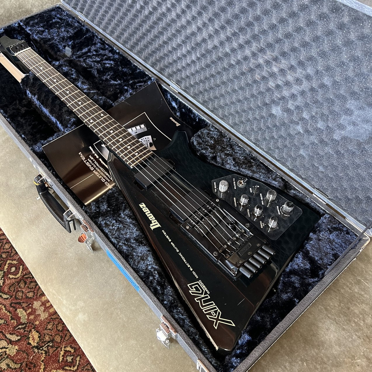 Ibanez X-ING IMG2010 Midi Synth Guitar & MC1 Controller