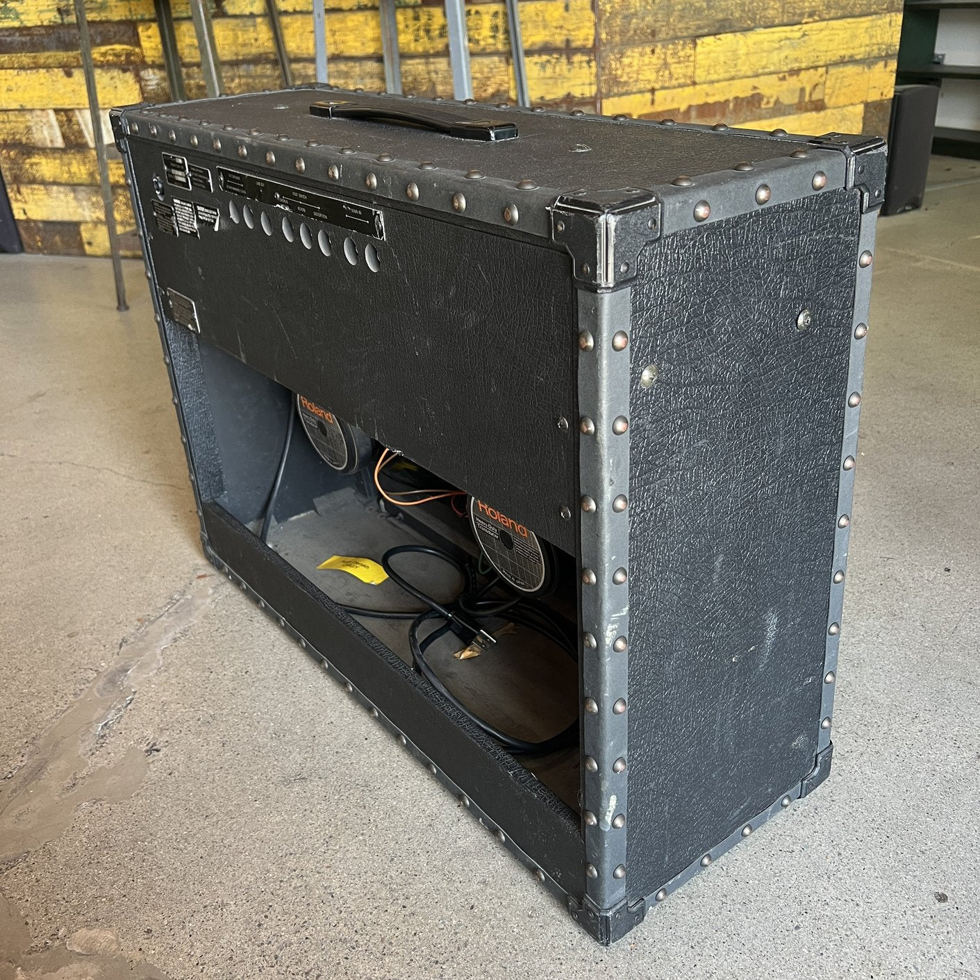 Roland JC-120 Jazz Chorus 2-Channel 120-Watt 2x12" Guitar Combo