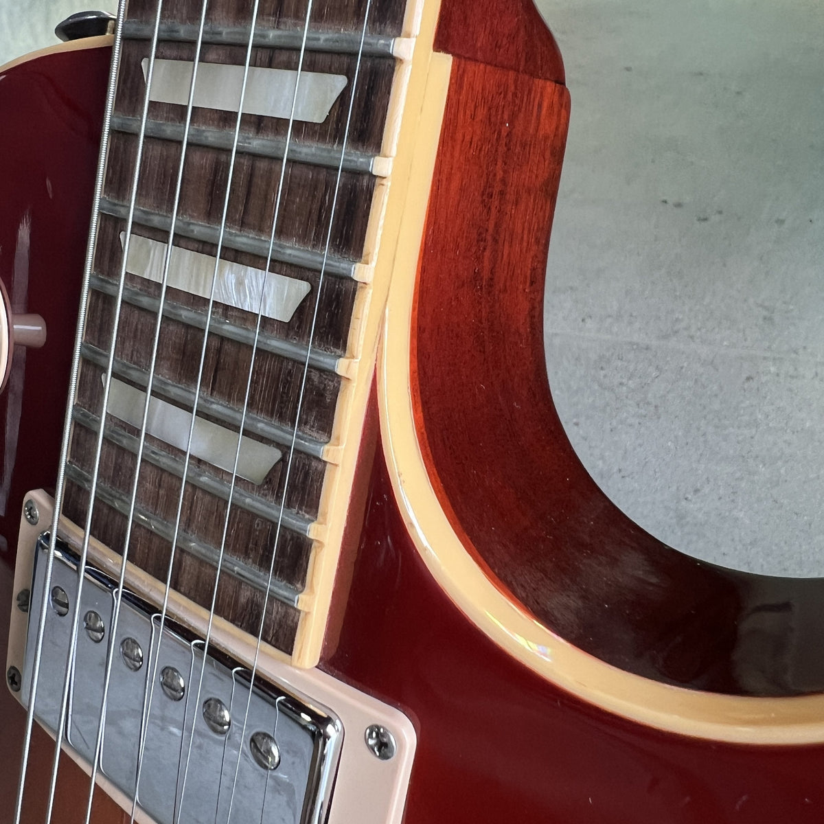 2008 Les Paul Standard, Heritage Cherry Sunburst