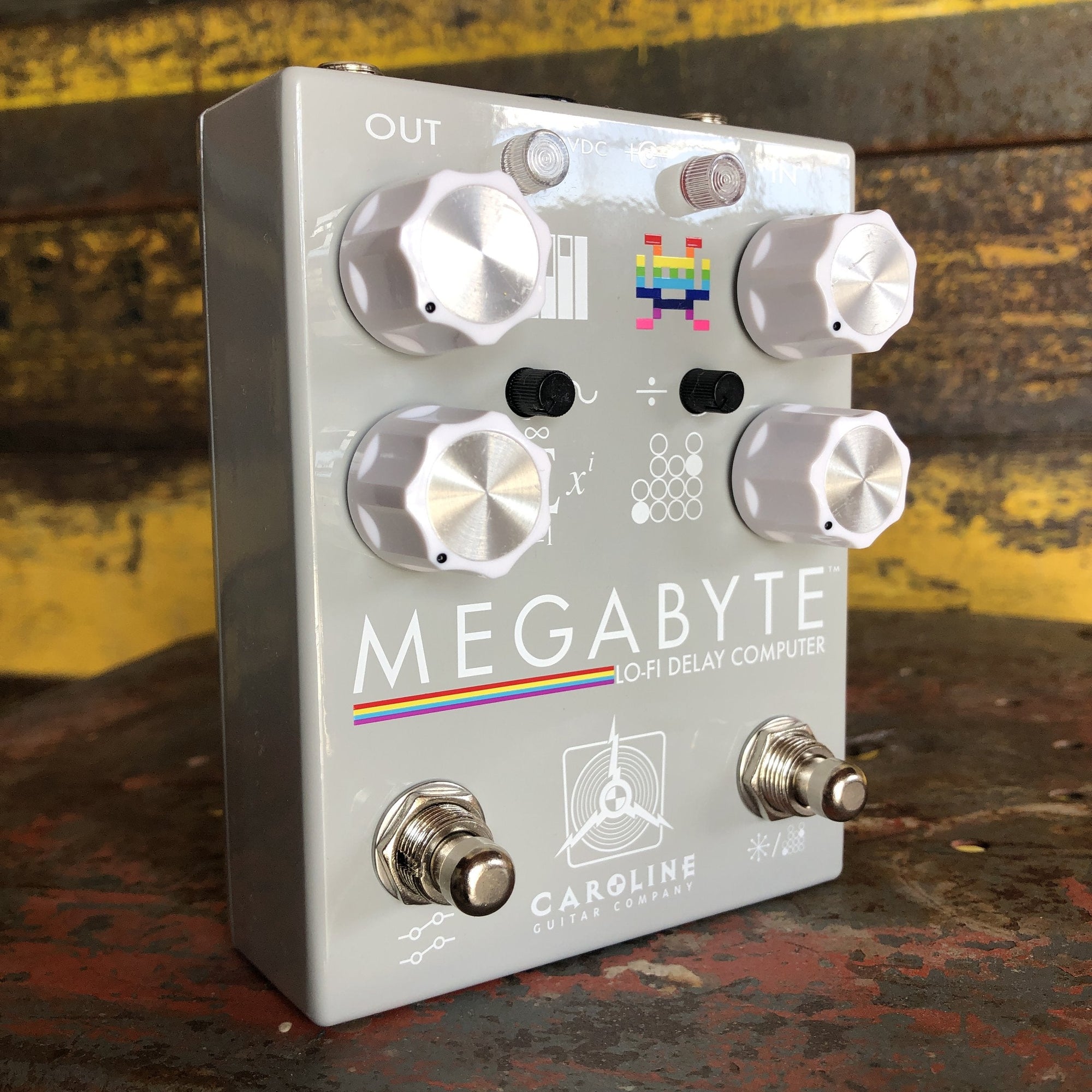 Caroline Guitar Company Megabyte Lo-Fi Delay Computer
