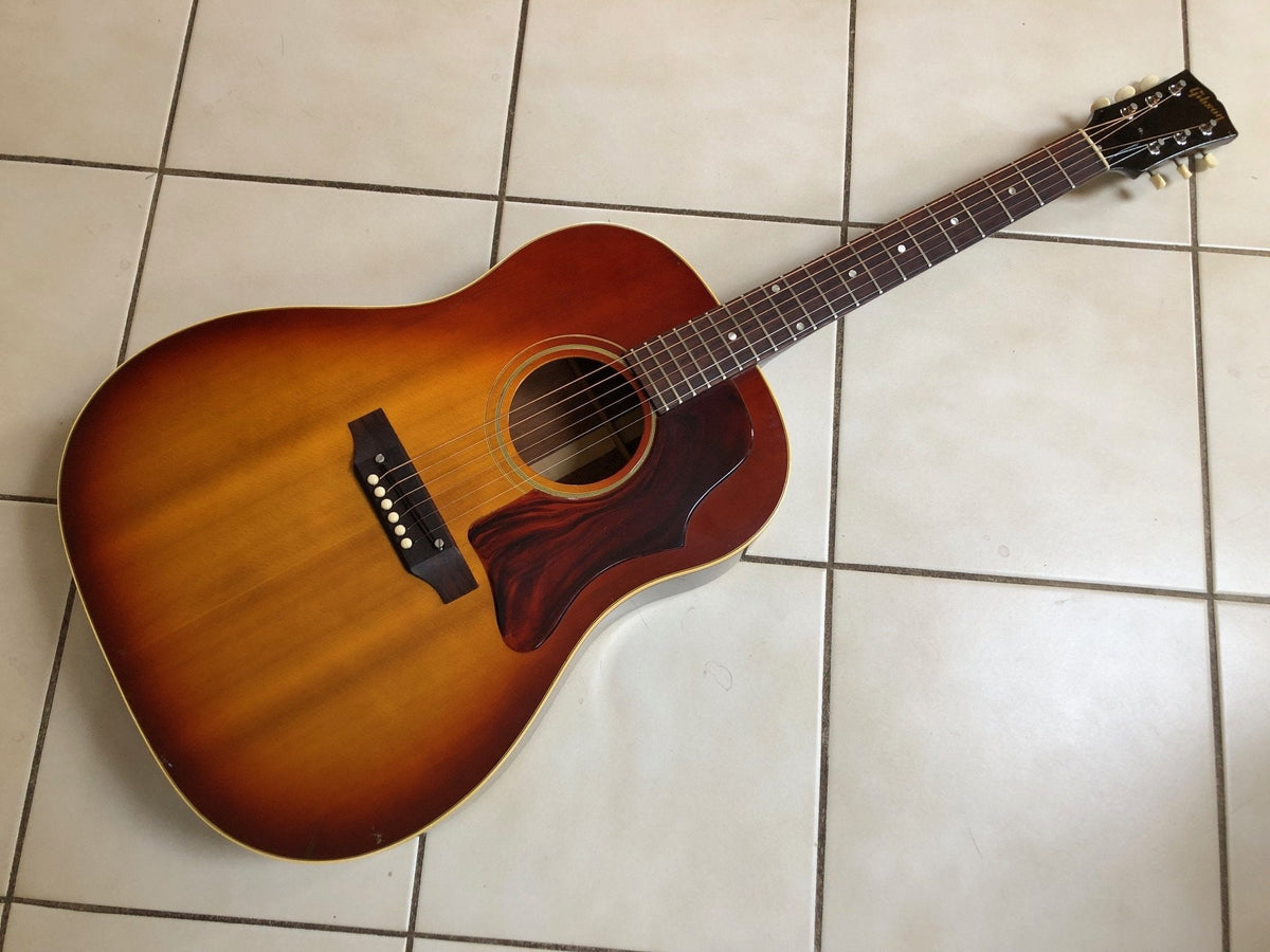 Vintage 1969 Gibson J-45 Acoustic Guitar and Case